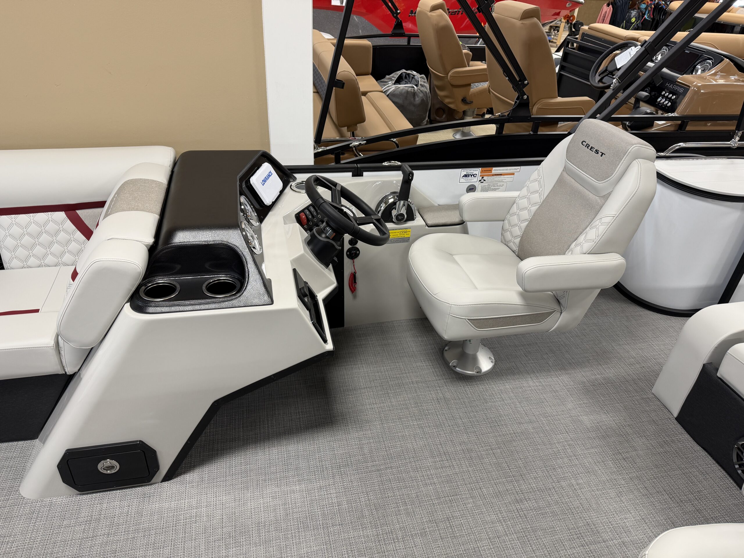 2026 Crest Conquest 230 SLSC  Mercury 115hp Command Thrust