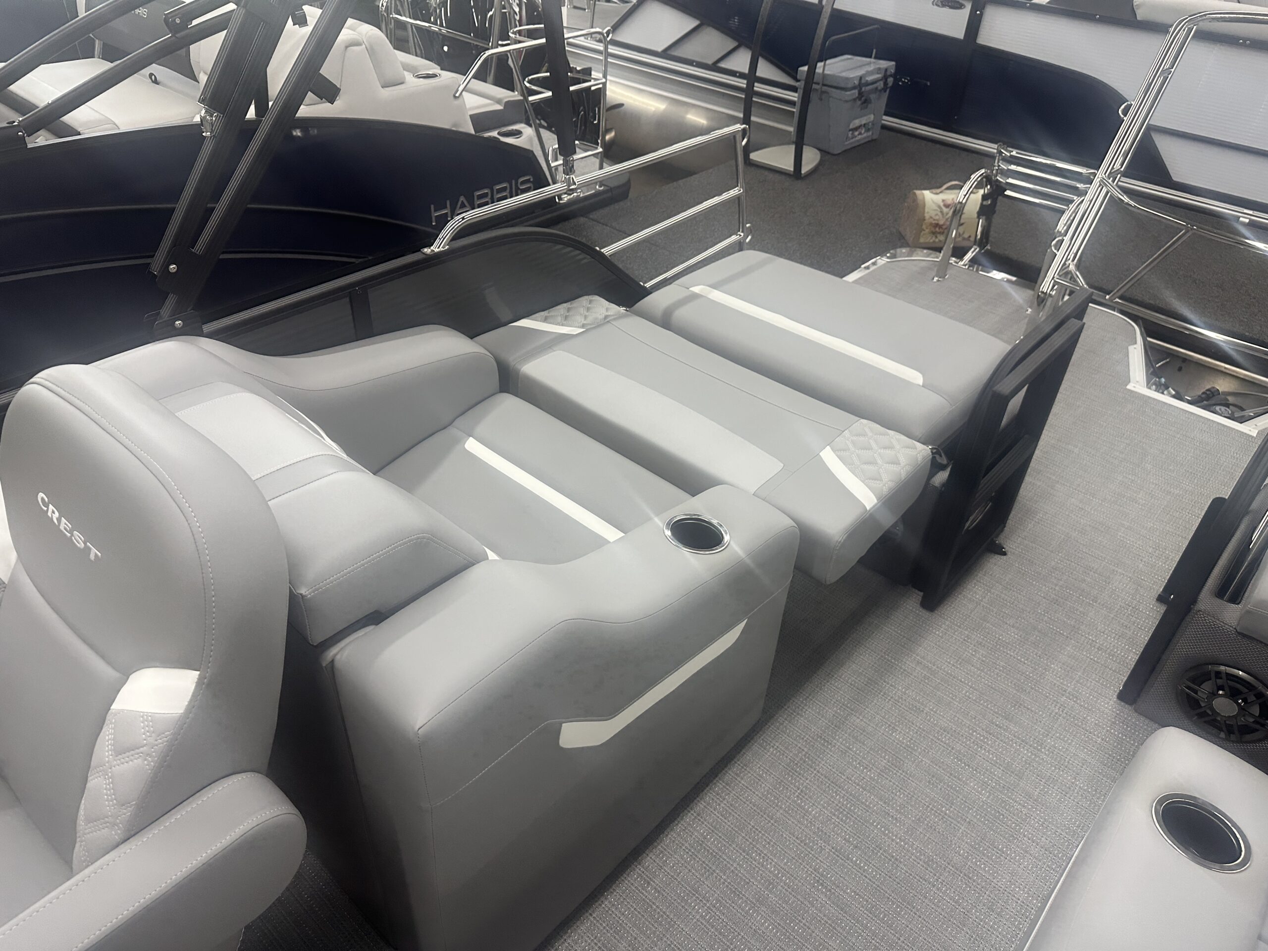 2025 Crest Classic 220 SLRC Tri Toon Mercury 225hp