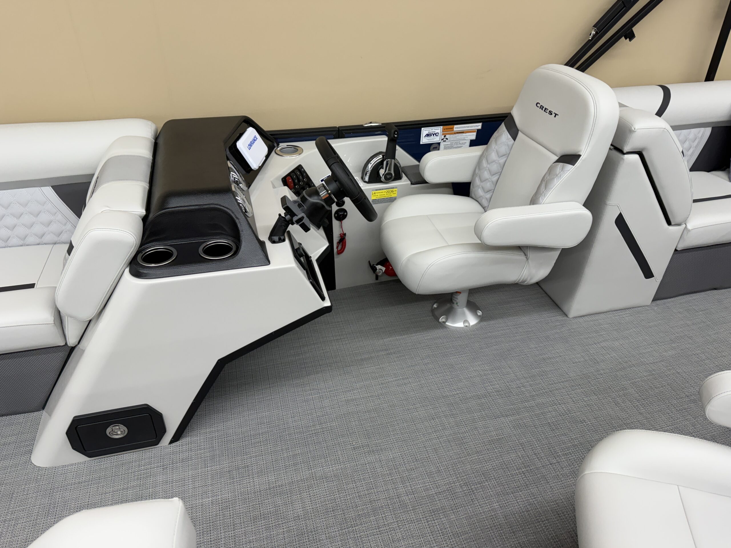 2025 Crest Classic 240 SLC  Mercury 115hp