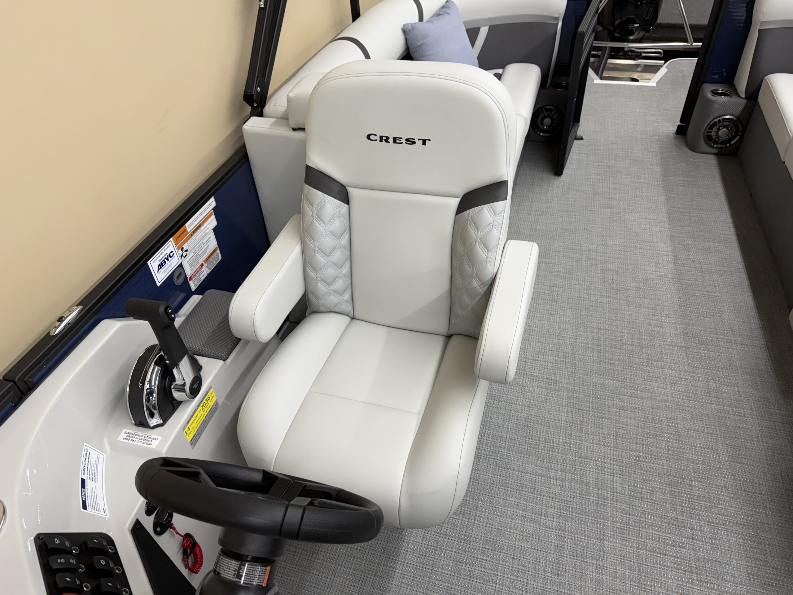 2025 Crest Classic 240 SLC  Mercury 115hp