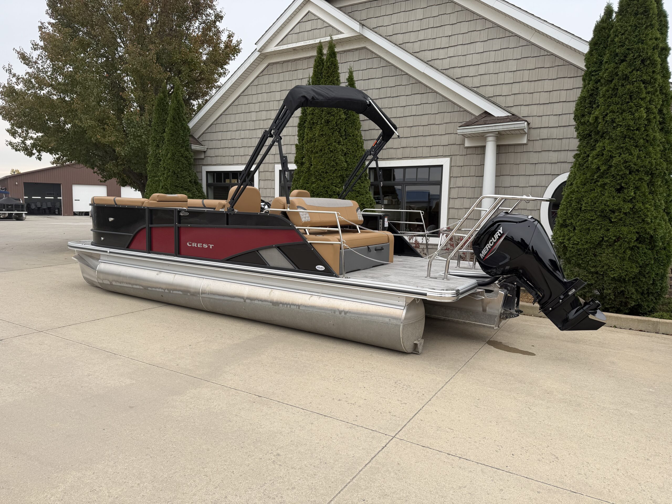 2025 Crest Classic 220 SLSC  Mercury 115hp Dealer Demo