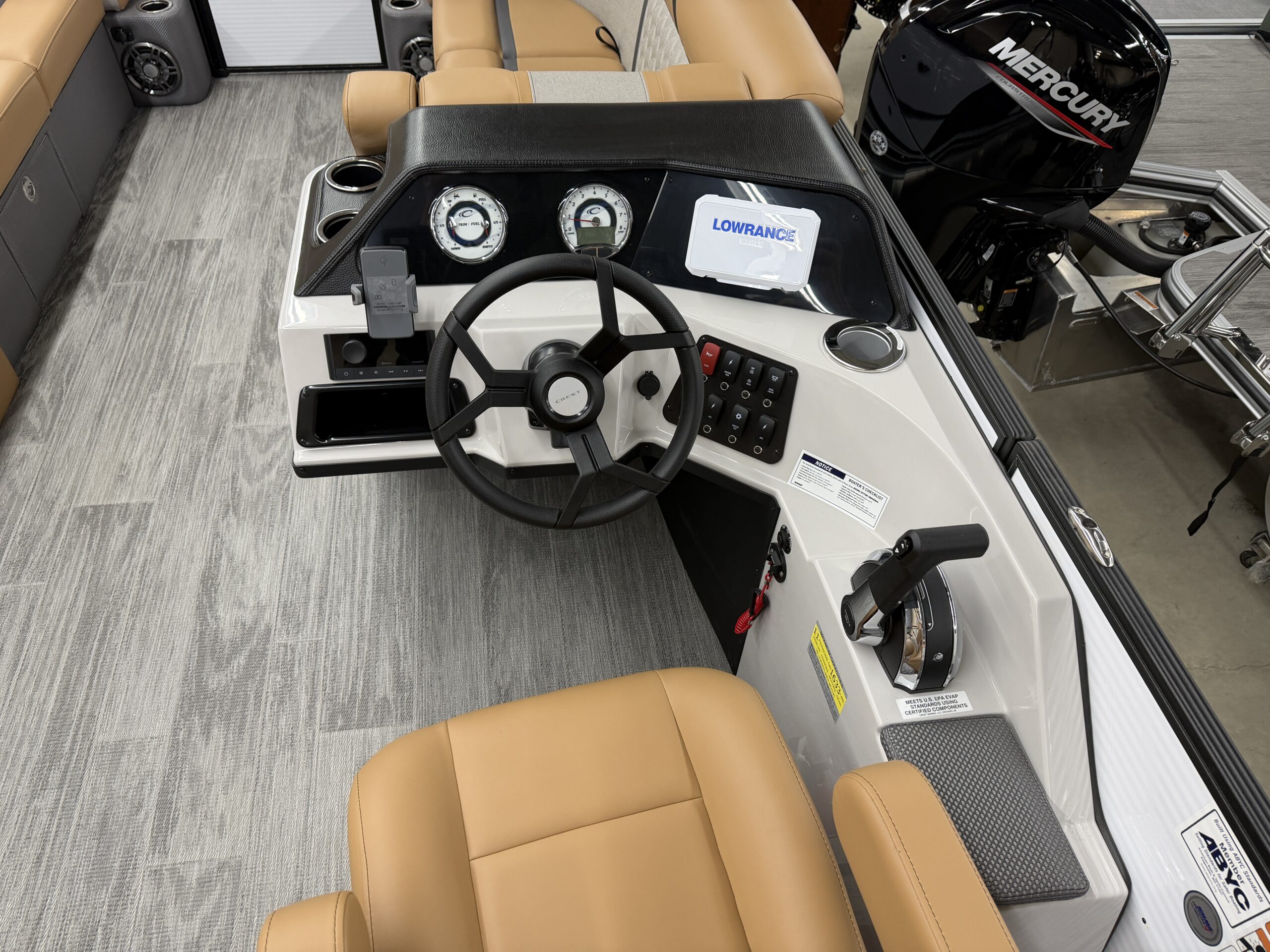 2025 Crest Classic 220 SLSC  Mercury 115hp Command Thrust