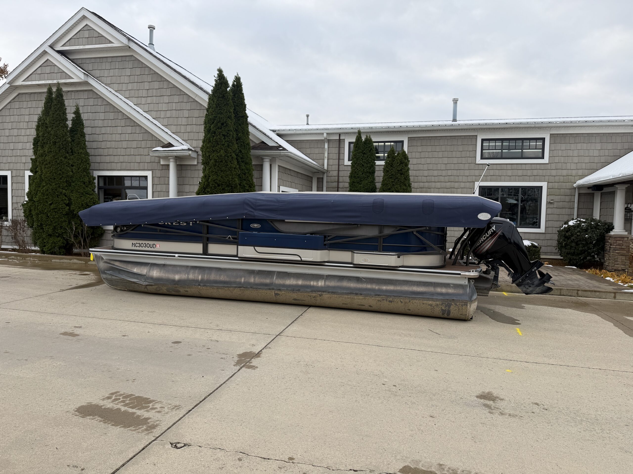 2017 Crest Classic 230 SL  Mercury 90hp CT  Easy Cover