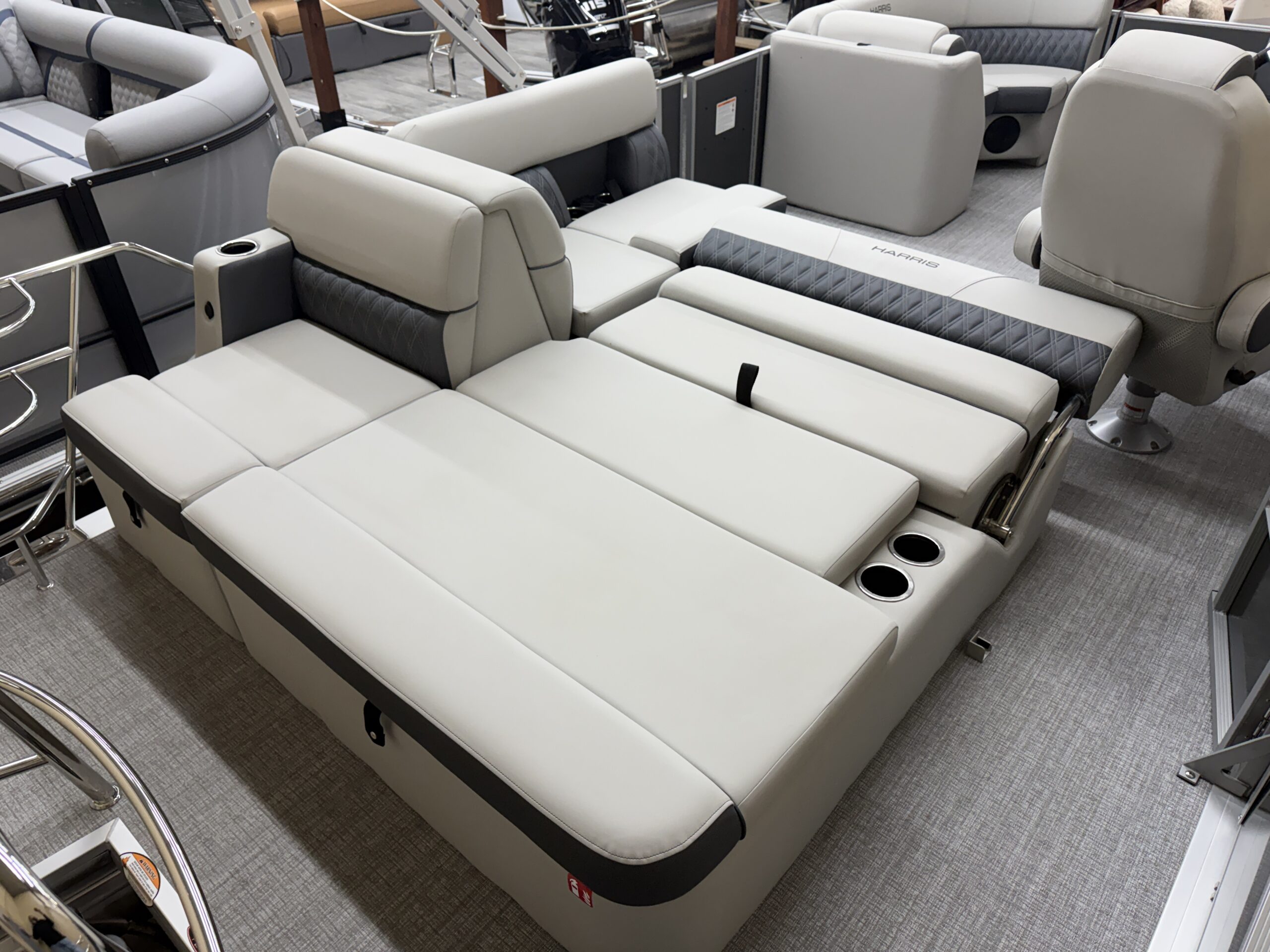 2026 Harris Cruiser 190 SLDH  Mercury 60hp Command Thrust