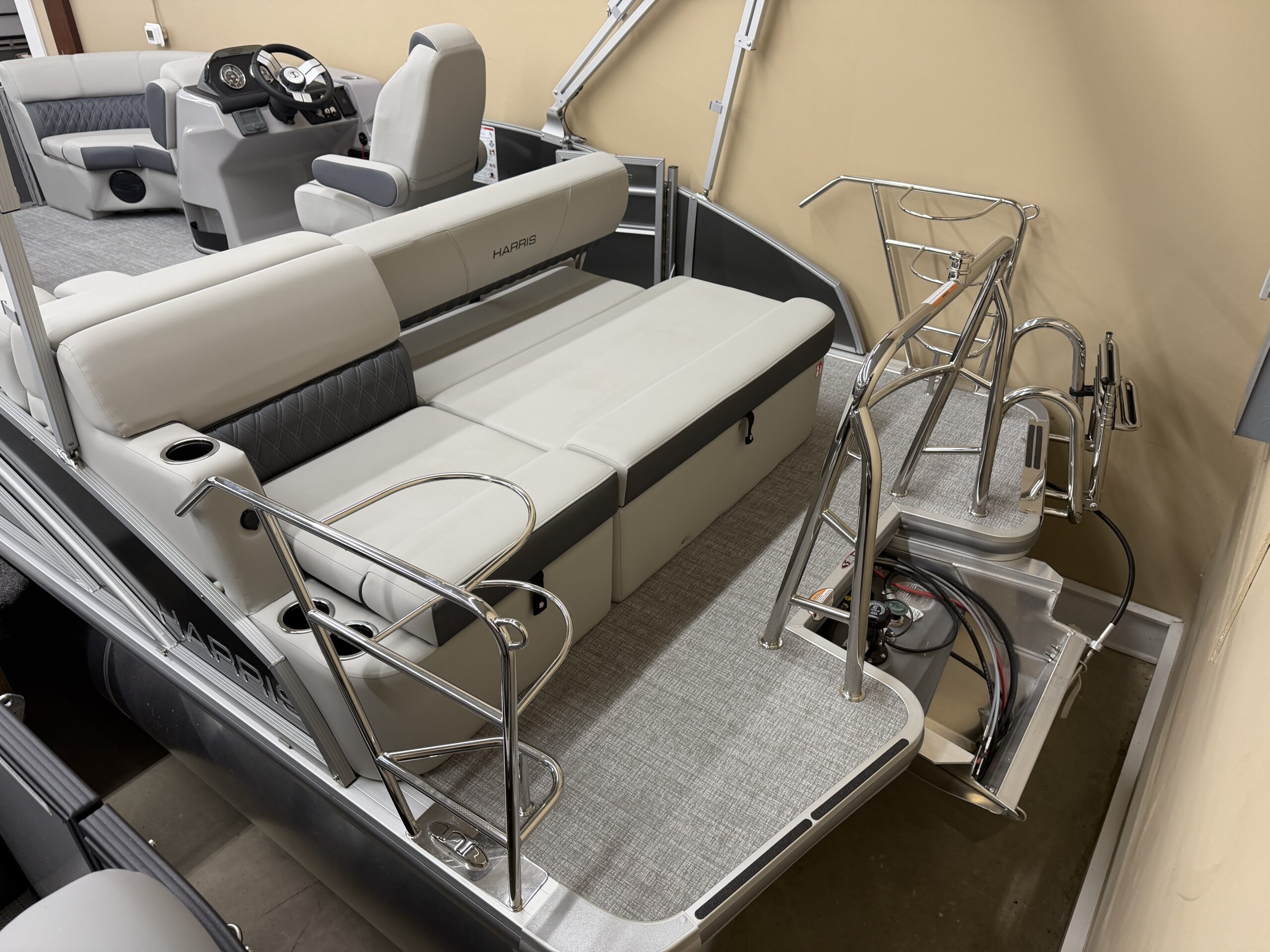 2026 Harris Cruiser 190 SLDH  Mercury 60hp Command Thrust