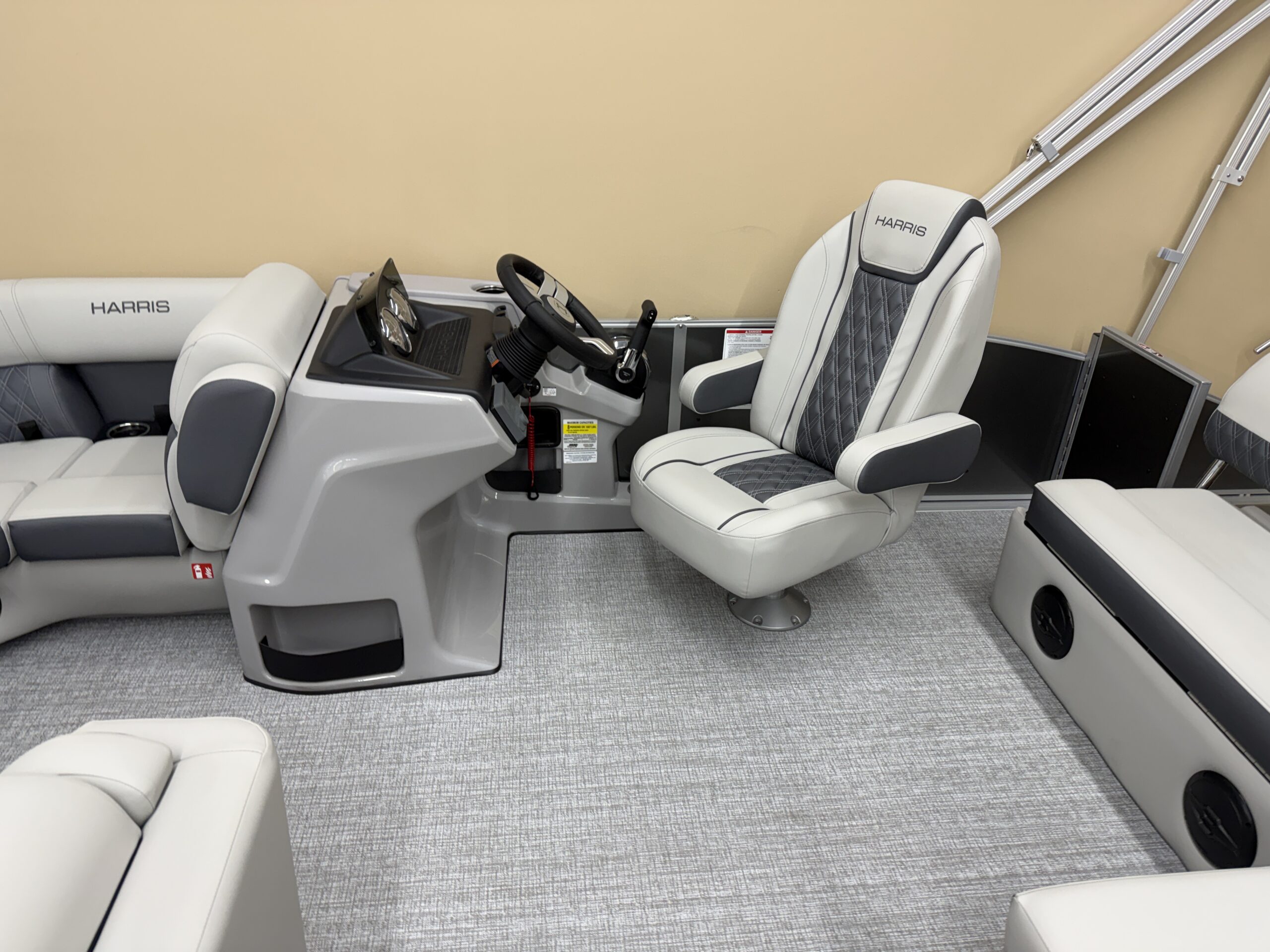 2026 Harris Cruiser 190 SLDH  Mercury 60hp Command Thrust