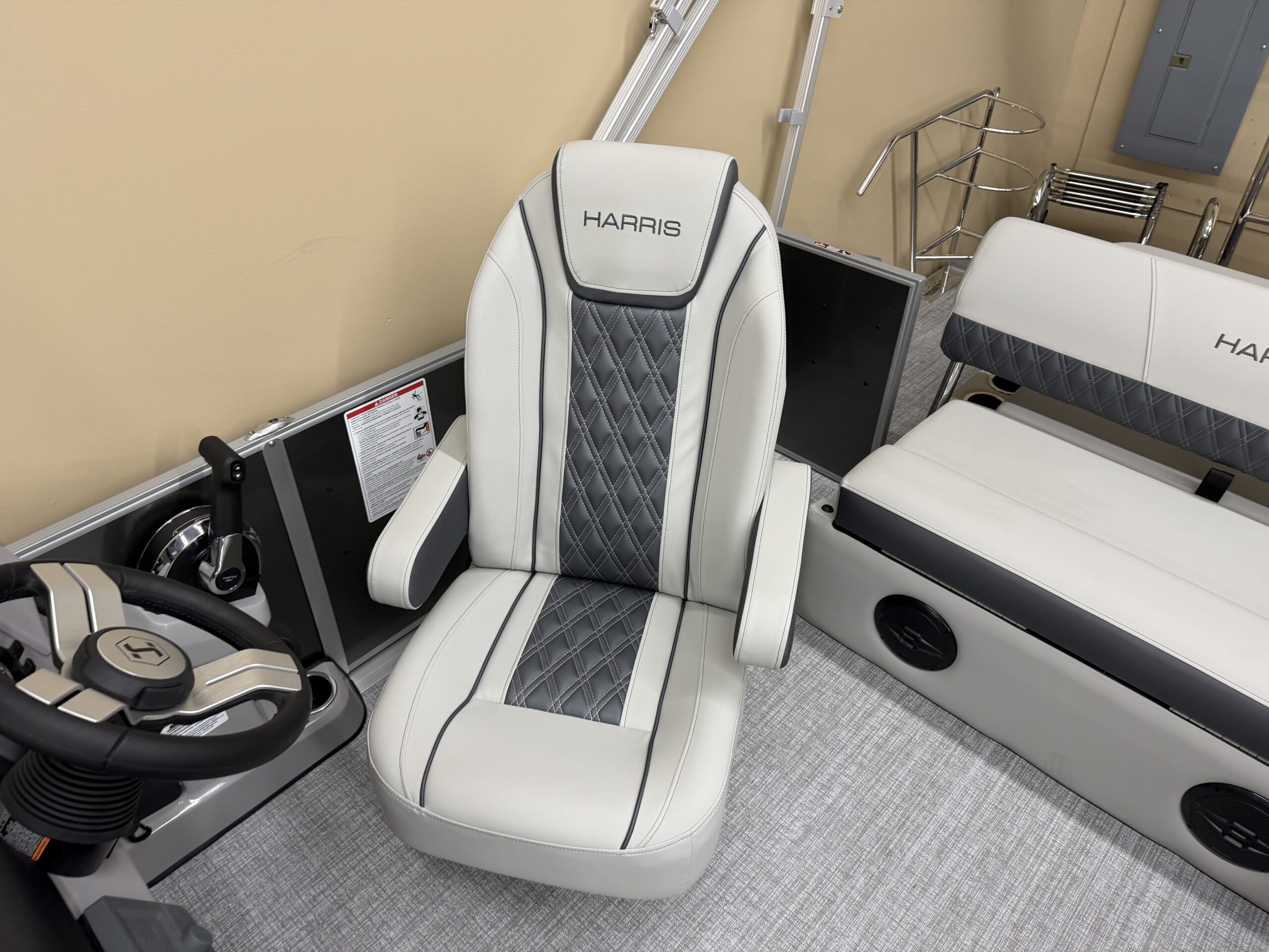 2026 Harris Cruiser 190 SLDH  Mercury 60hp Command Thrust