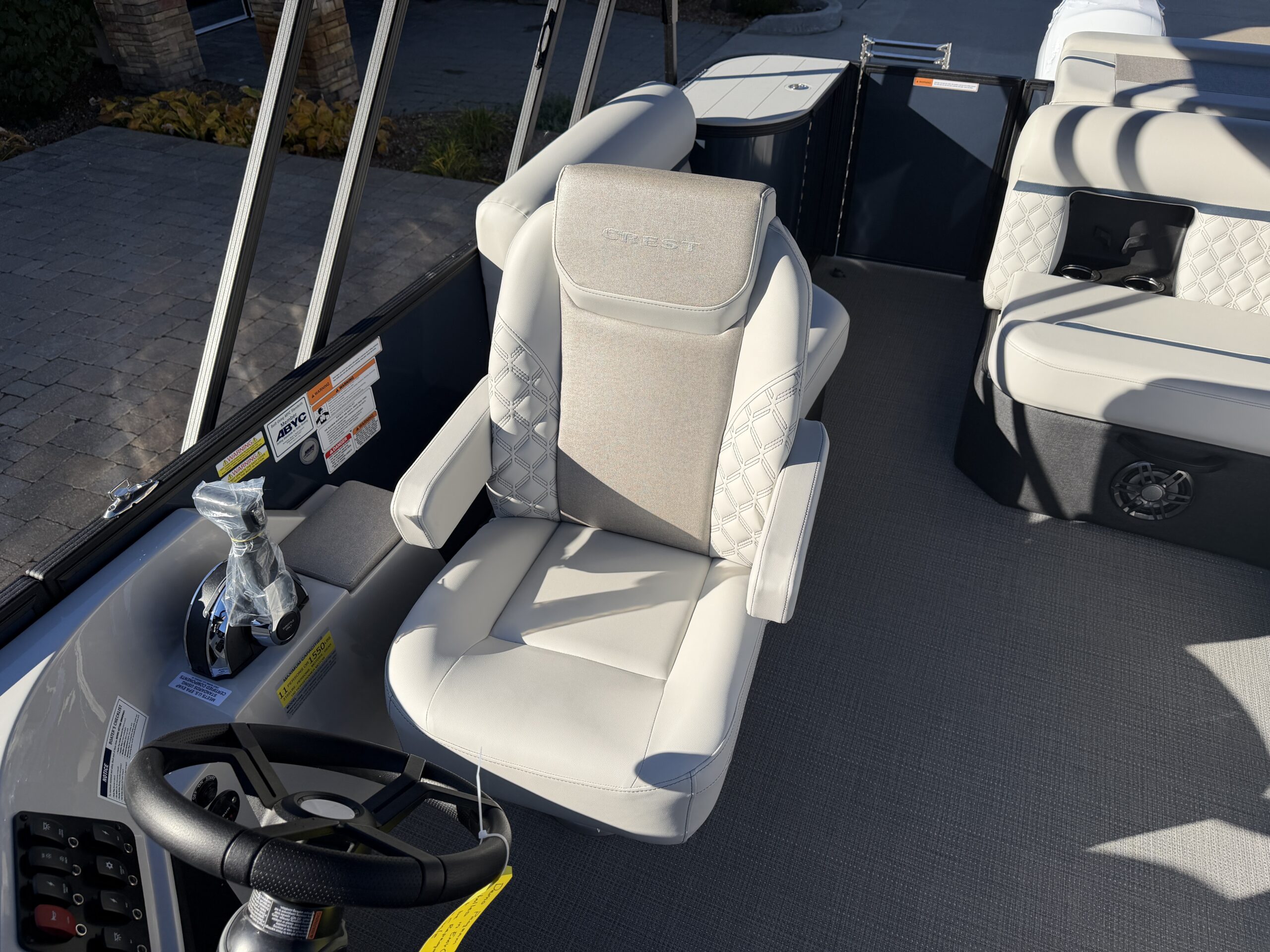 2026 Crest Conquest 230 L Group  Mercury 115hp  Easy Cover