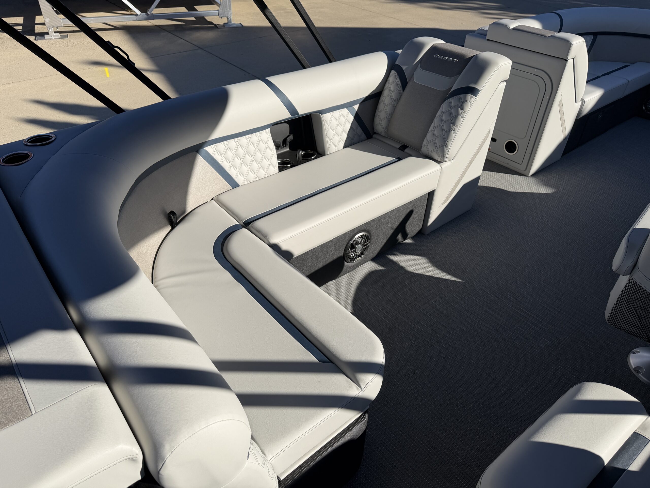 2026 Crest Conquest 230 L Group  Mercury 115hp  Easy Cover