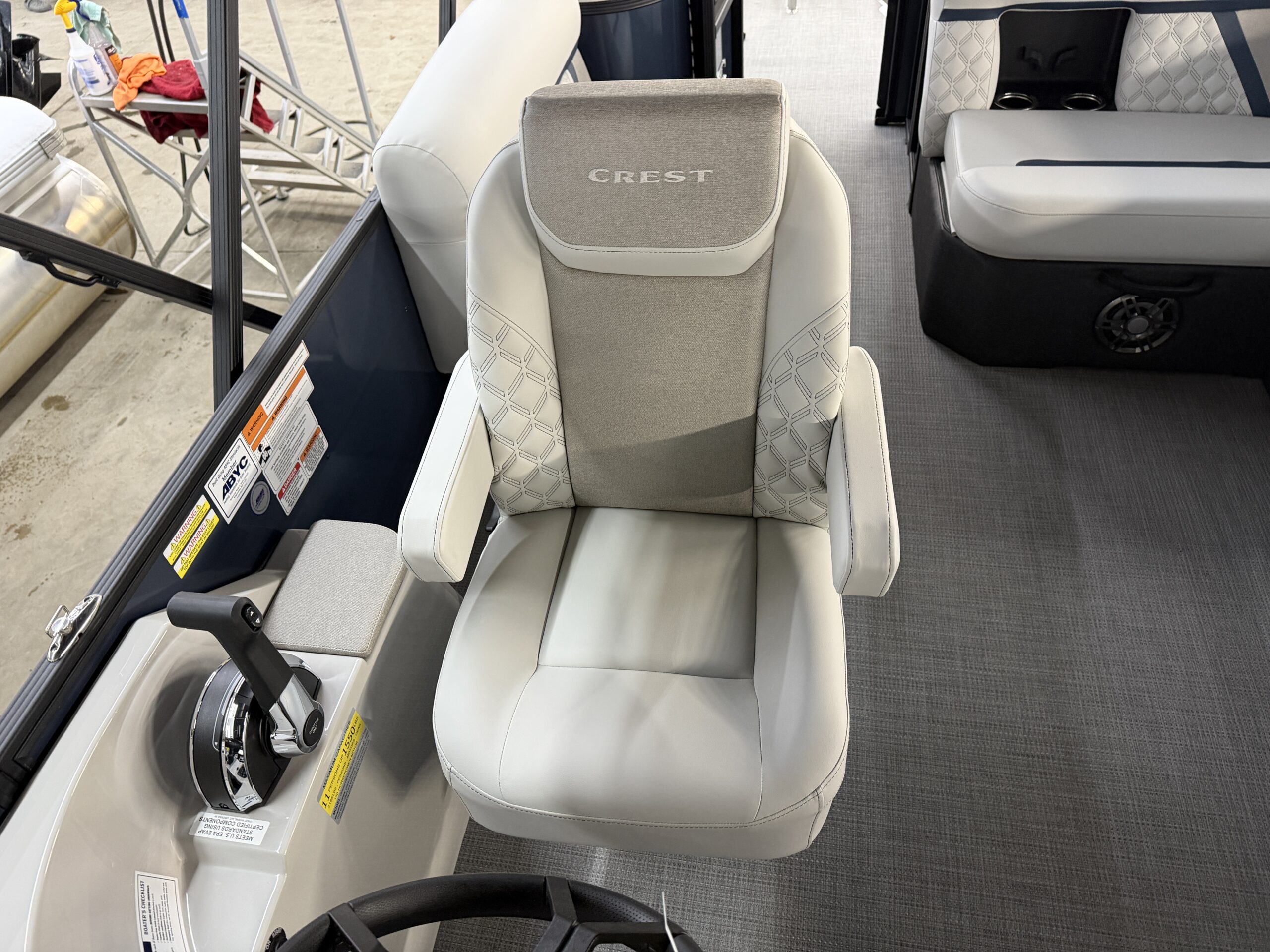 2026 Crest Conquest 230 L Group  Mercury 115hp  Easy Cover