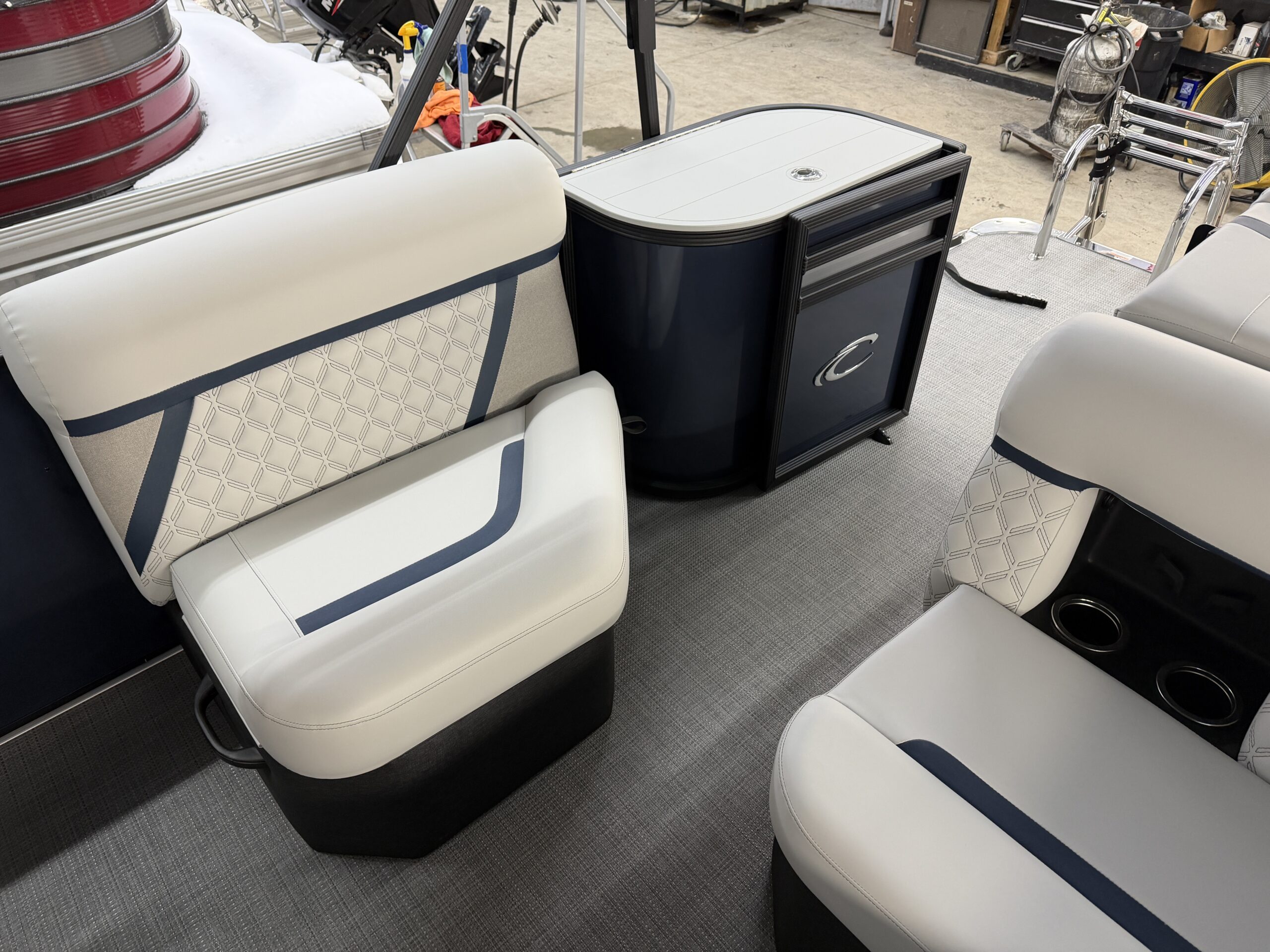 2026 Crest Conquest 230 L Group  Mercury 115hp  Easy Cover