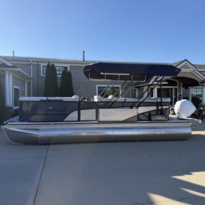 2026 Crest Conquest 230 L Group Mercury 115hp Easy Cover