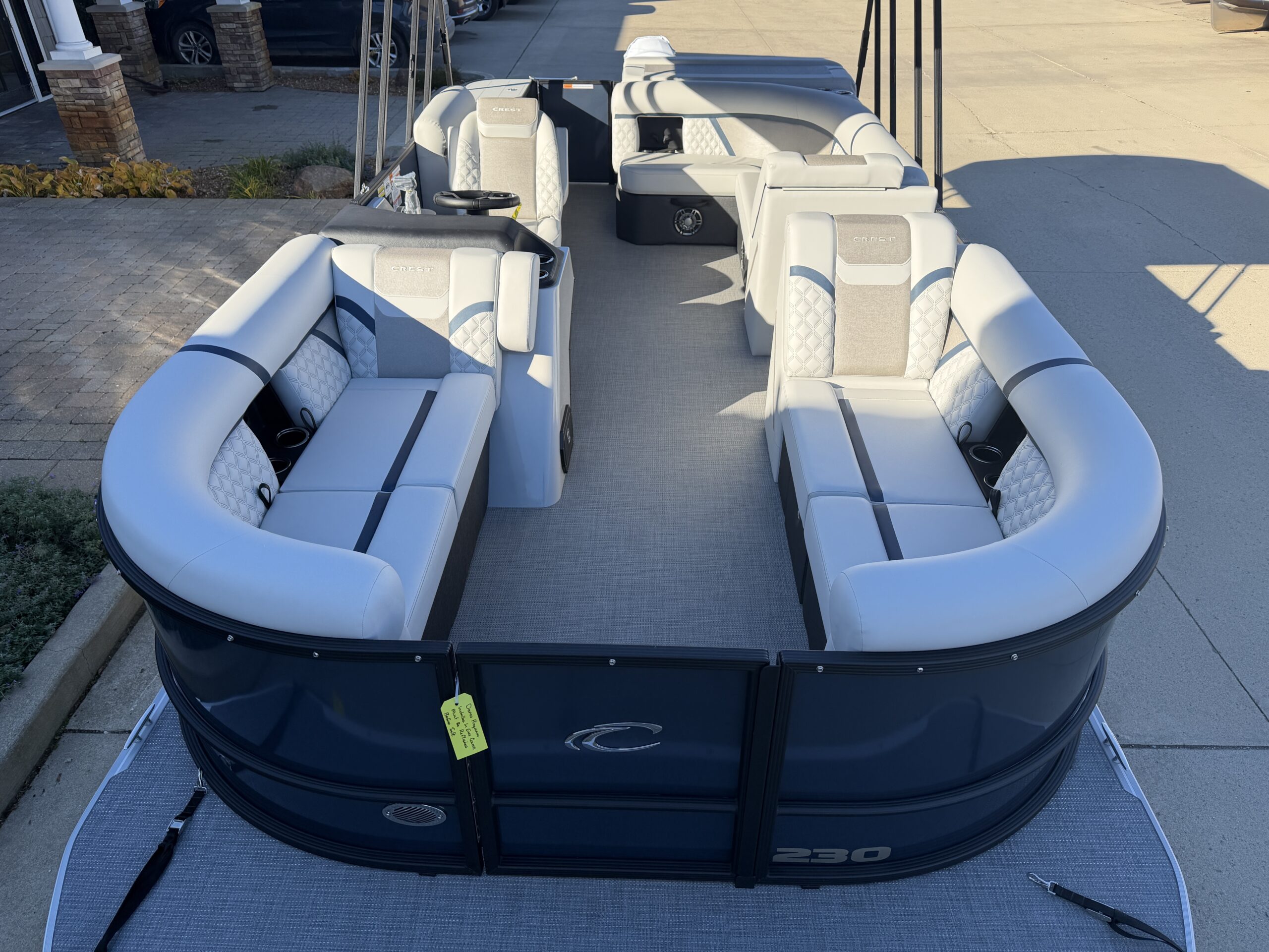 2026 Crest Conquest 230 L Group  Mercury 115hp  Easy Cover