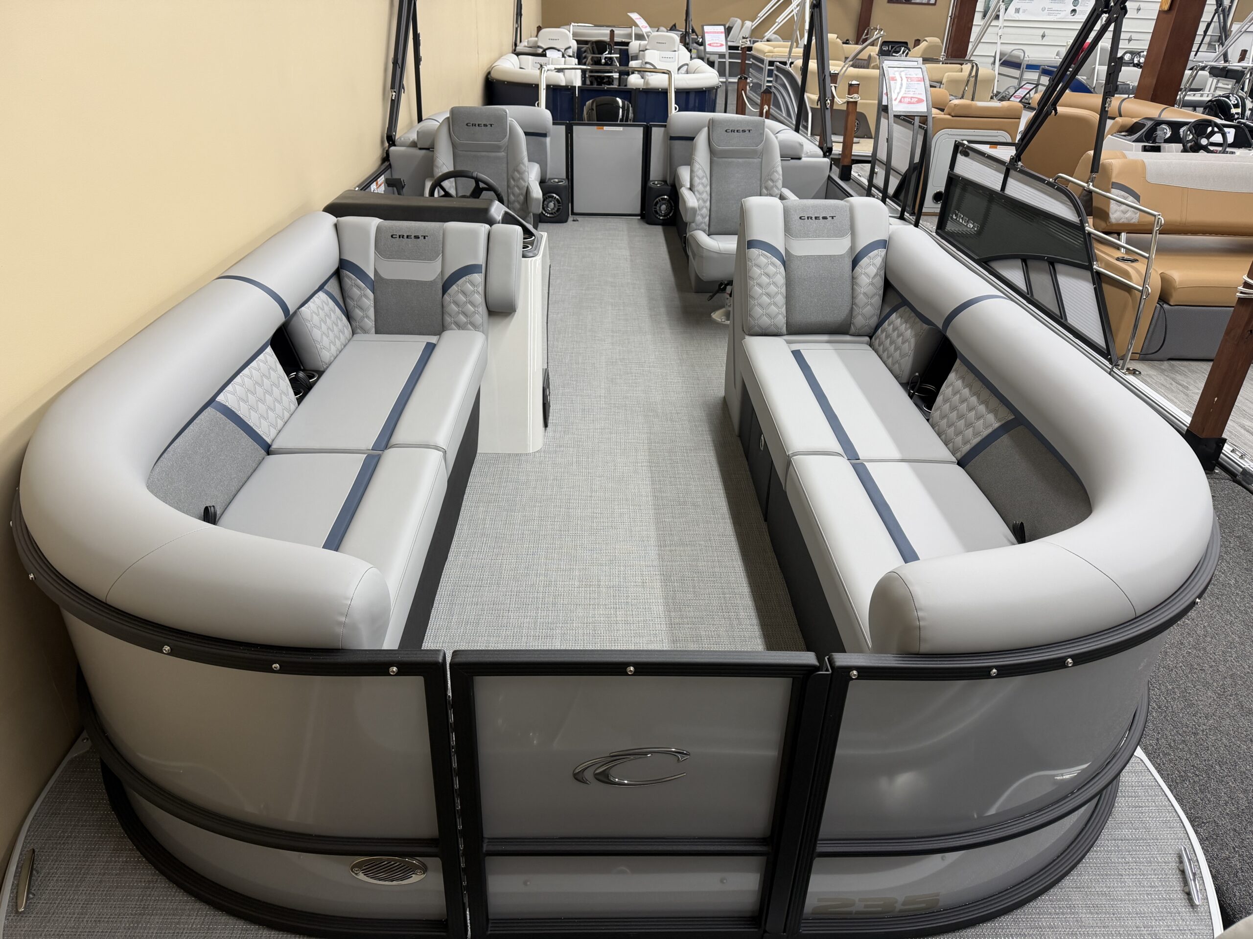 2026 Crest Conquest 235 SLC  Mercury 115hp