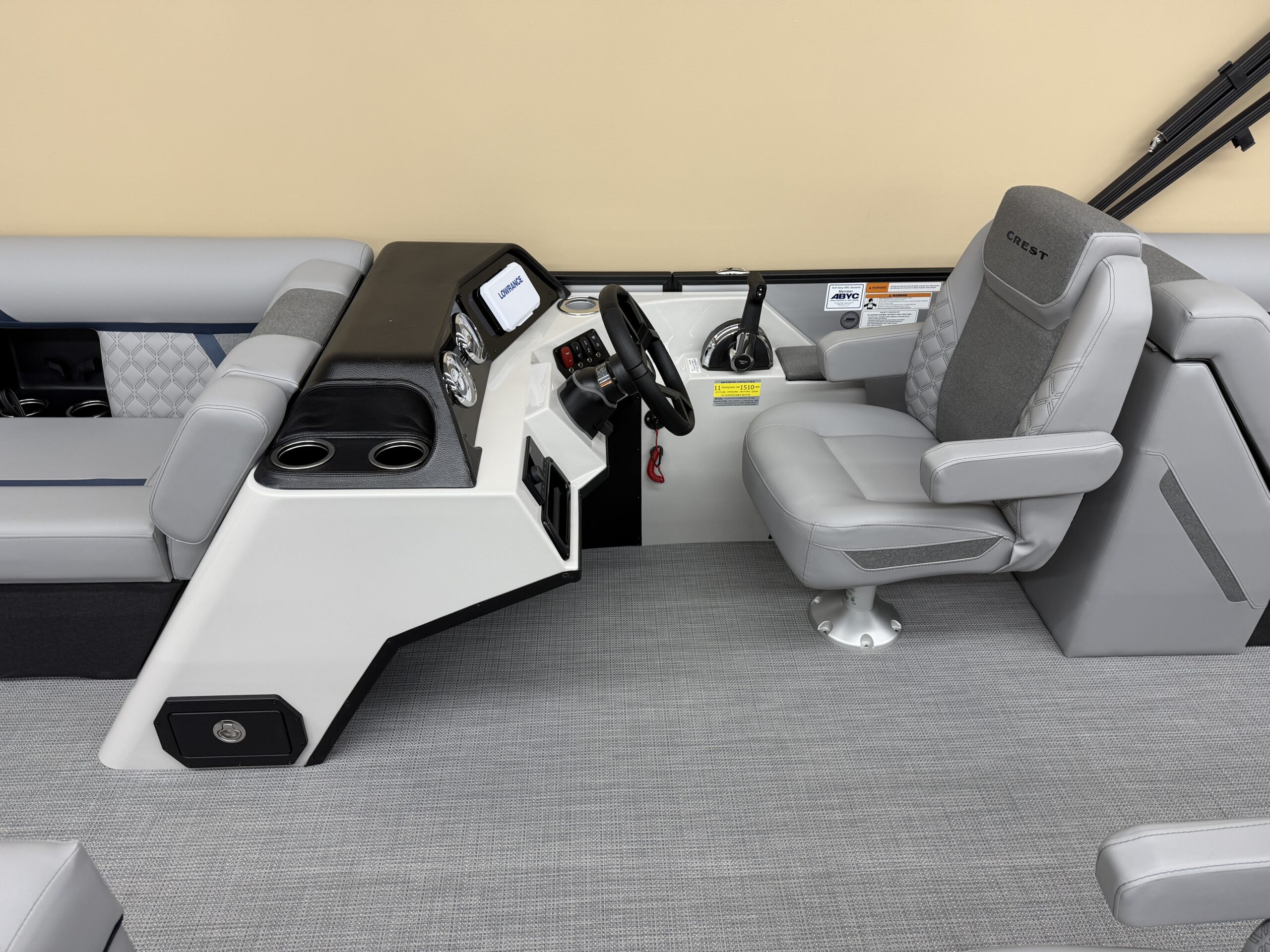 2026 Crest Conquest 235 SLC  Mercury 115hp