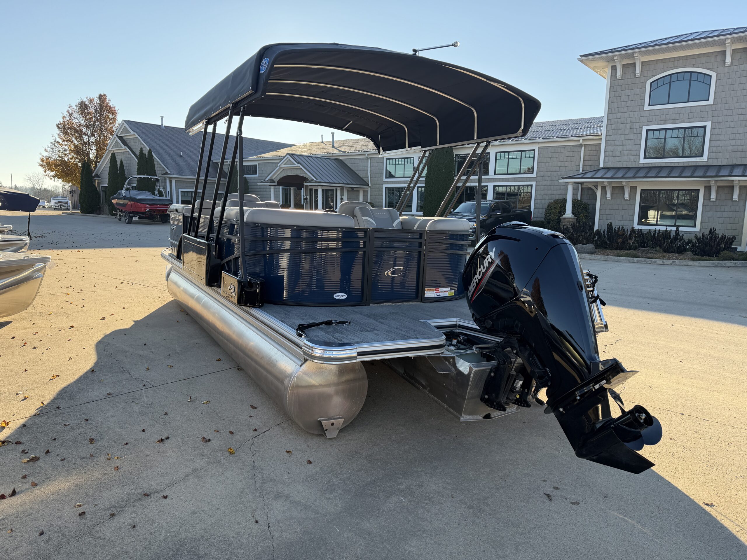 2025 Crest Classic 220 SLC  Mercury 115hp CT  Easy Cover