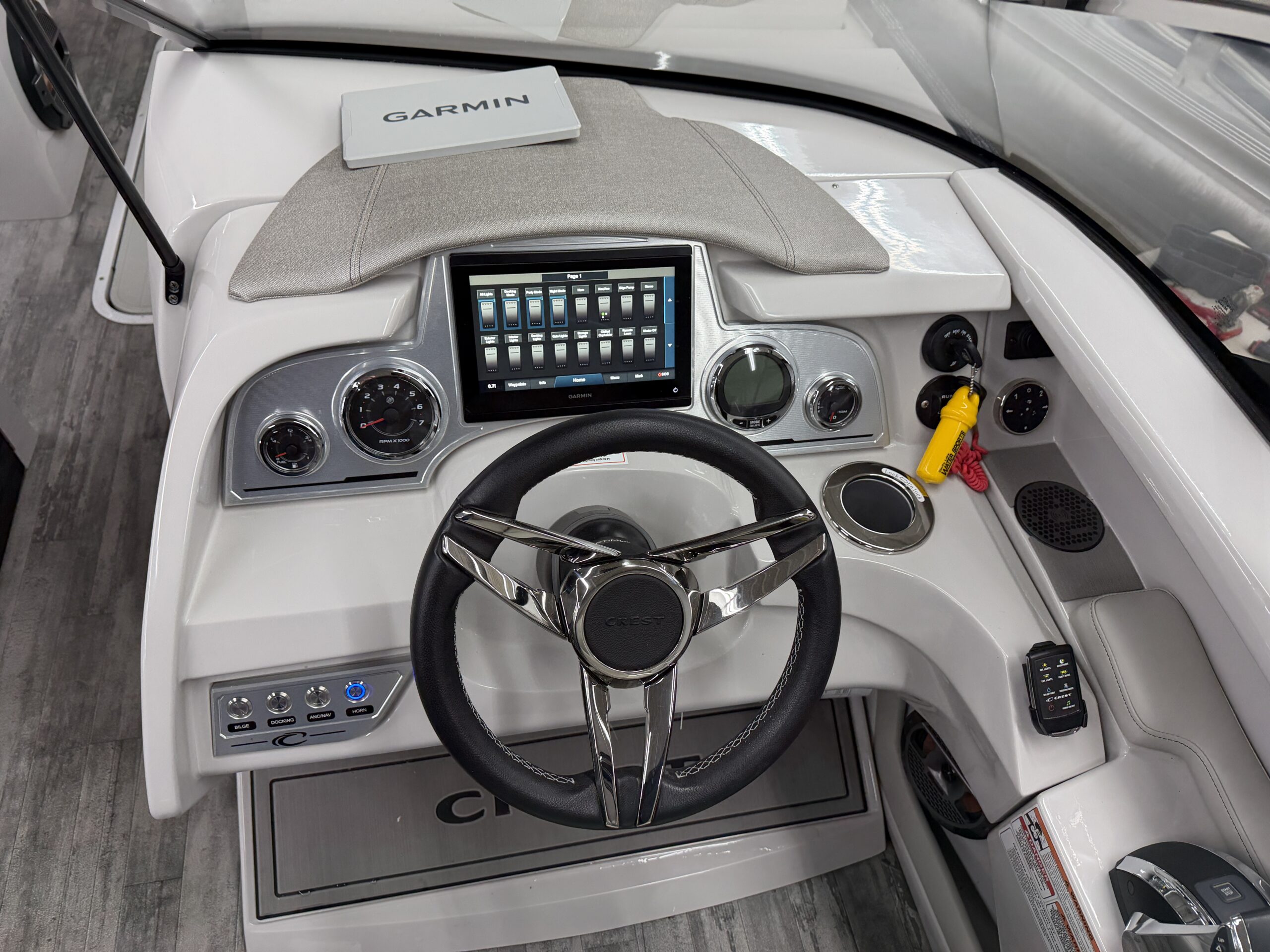 2022 Crest Continental 250  Mercury 400hp Verado  Sea Legs