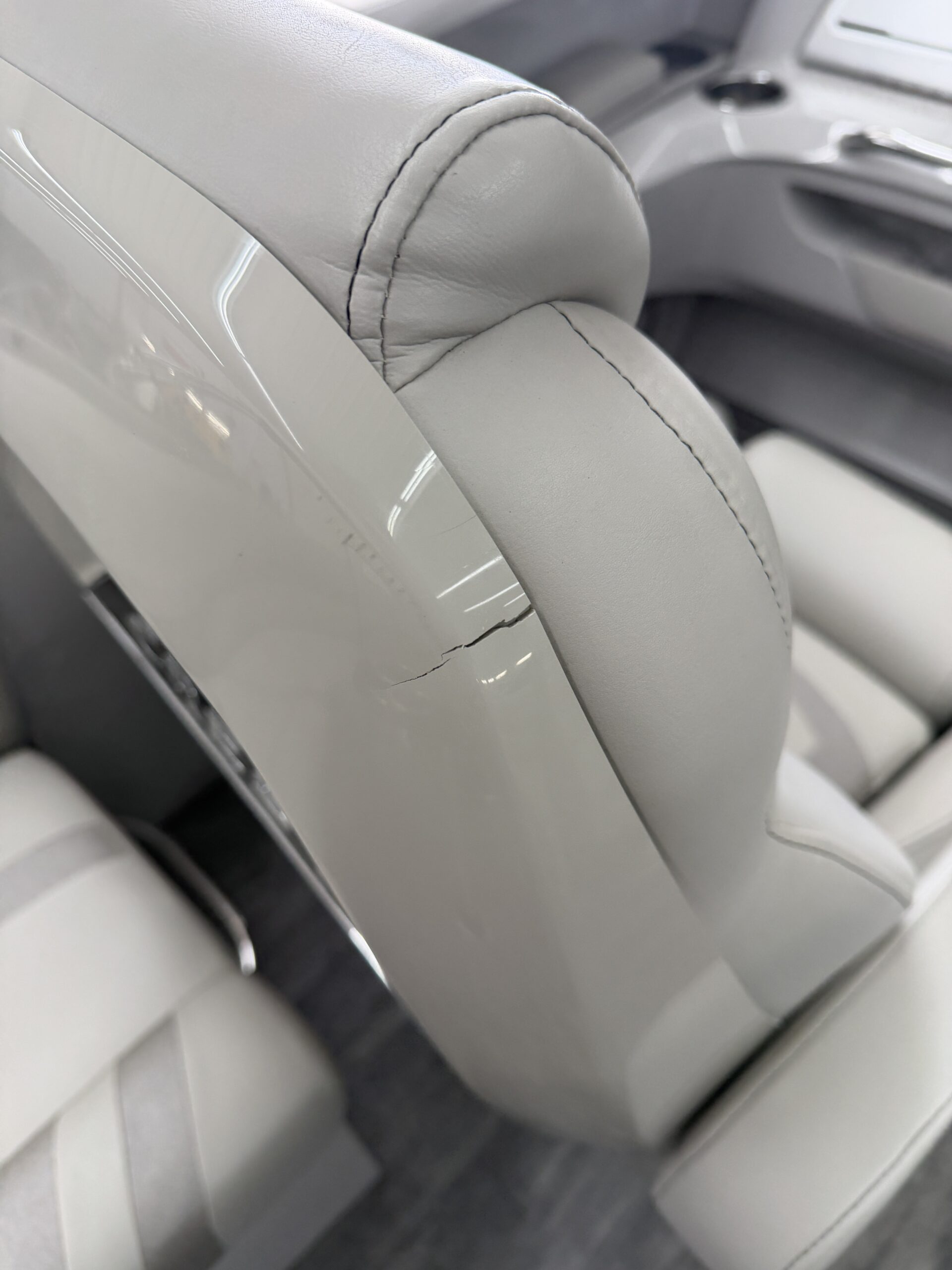 2022 Crest Continental 250  Mercury 400hp Verado  Sea Legs