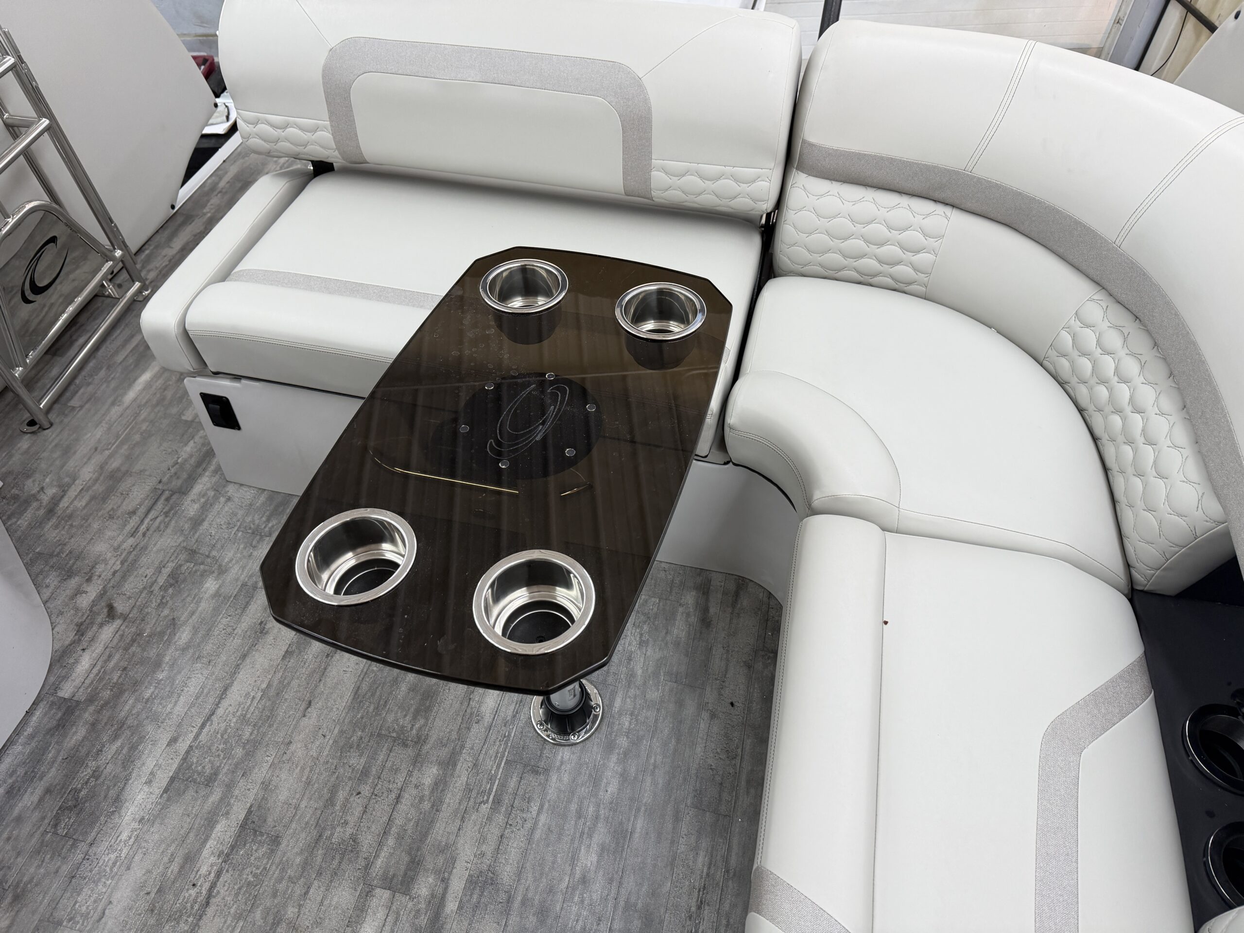 2022 Crest Continental 250  Mercury 400hp Verado  Sea Legs