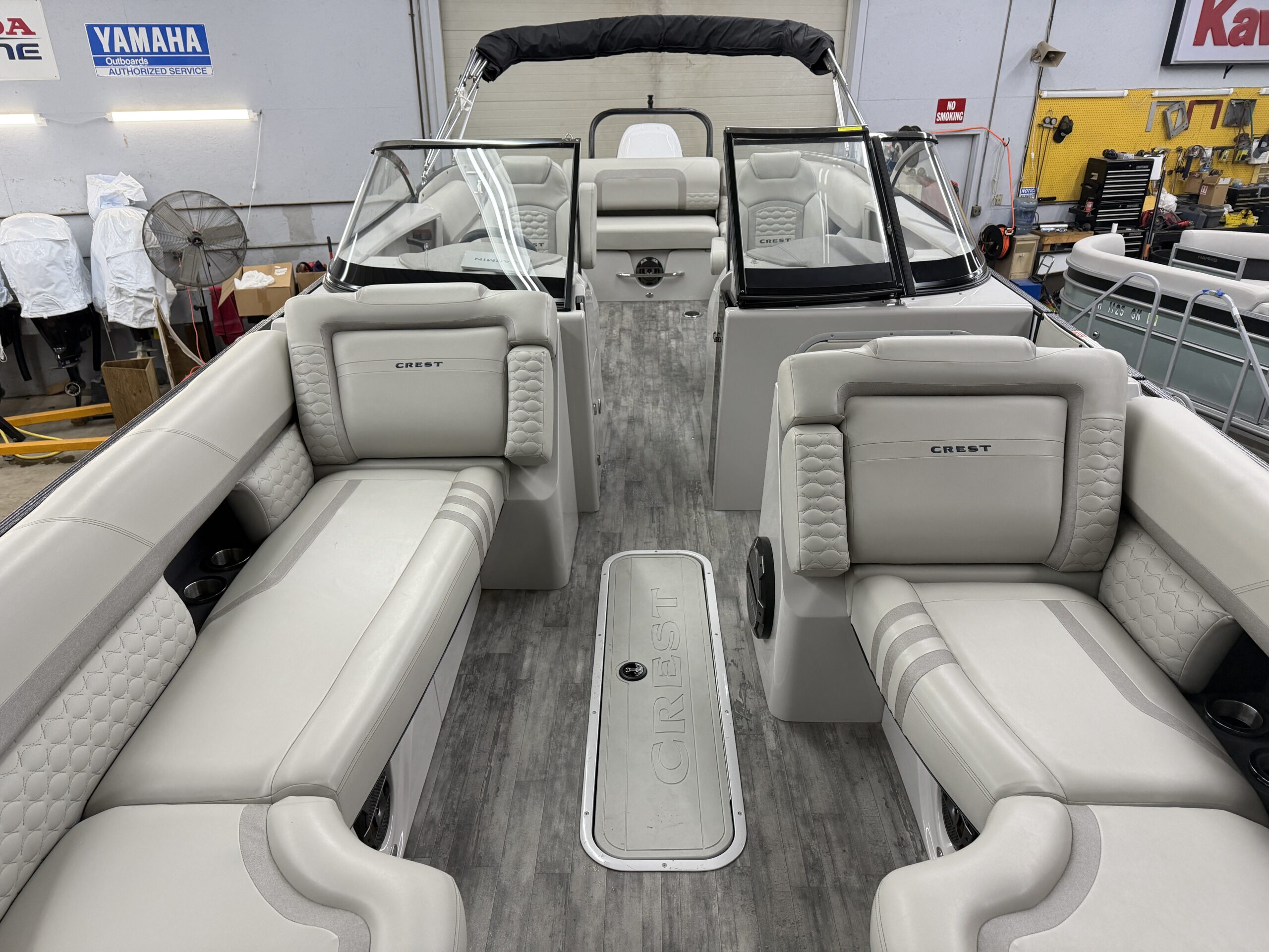 2022 Crest Continental 250  Mercury 400hp Verado  Sea Legs