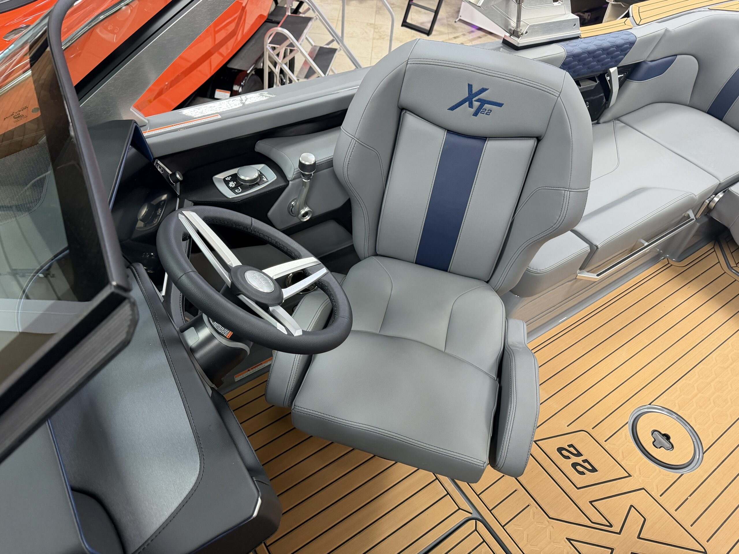 2026 Mastercraft XT22