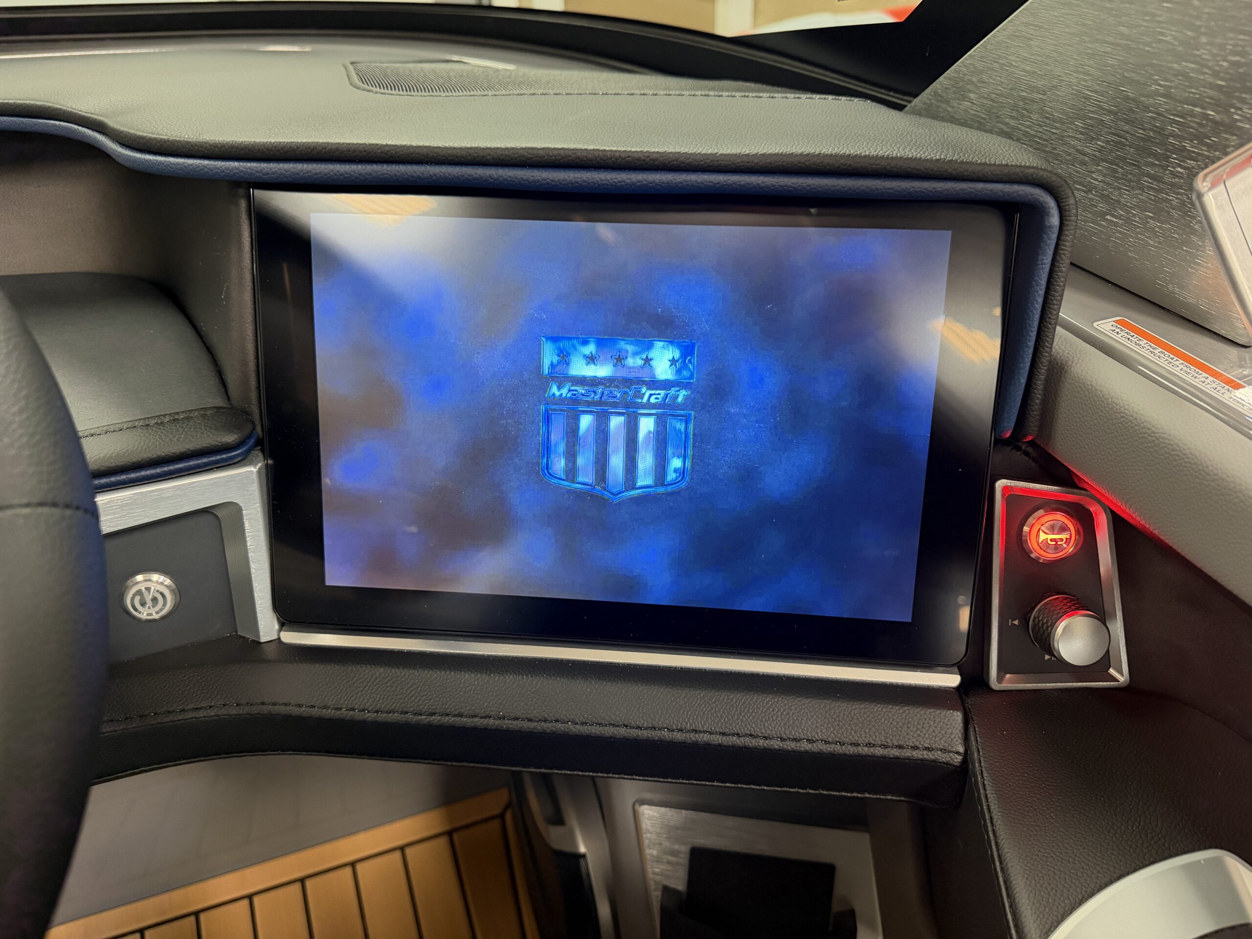 2026 Mastercraft XT22