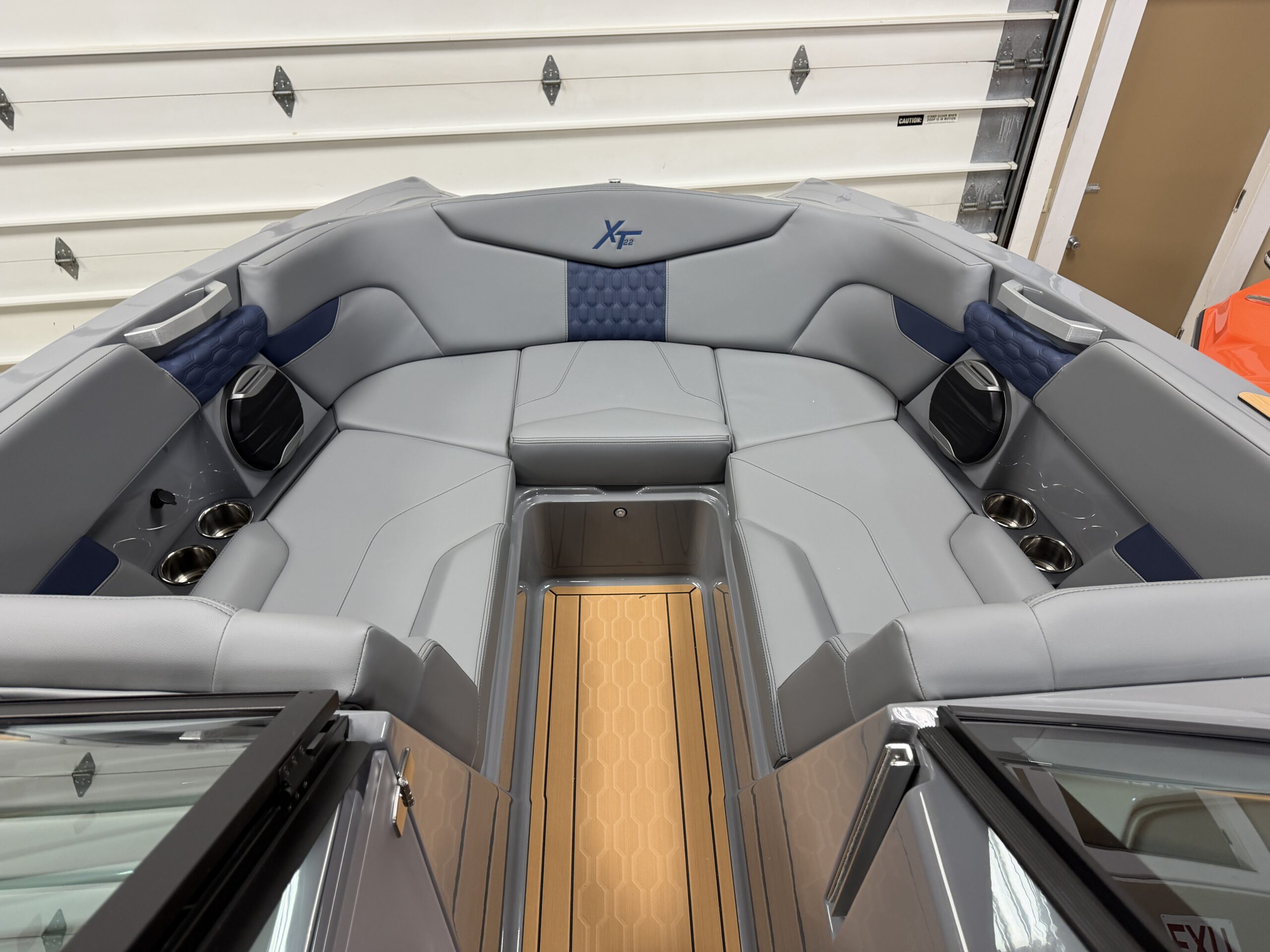 2026 Mastercraft XT22
