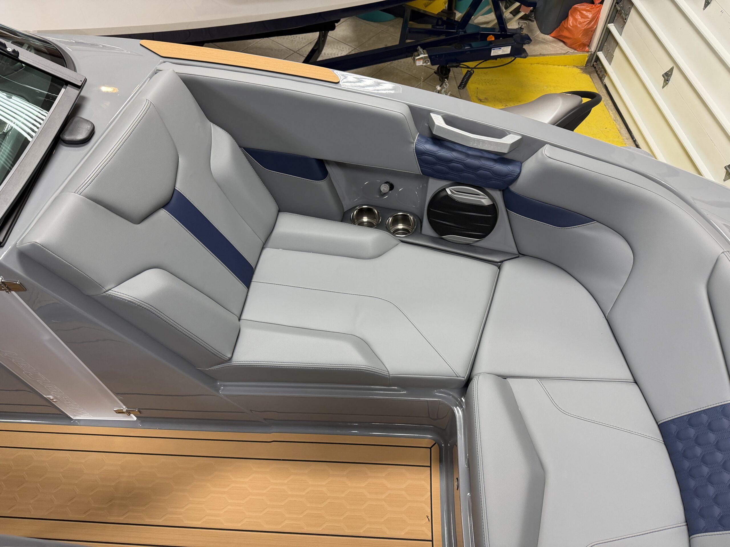 2026 Mastercraft XT22