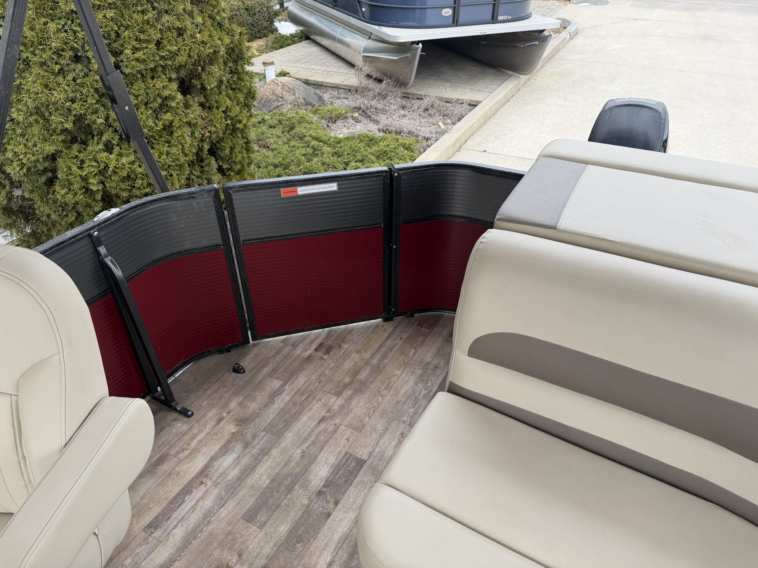 2018 Crest I 200 2011 Mercury 50hp and Easy Cover