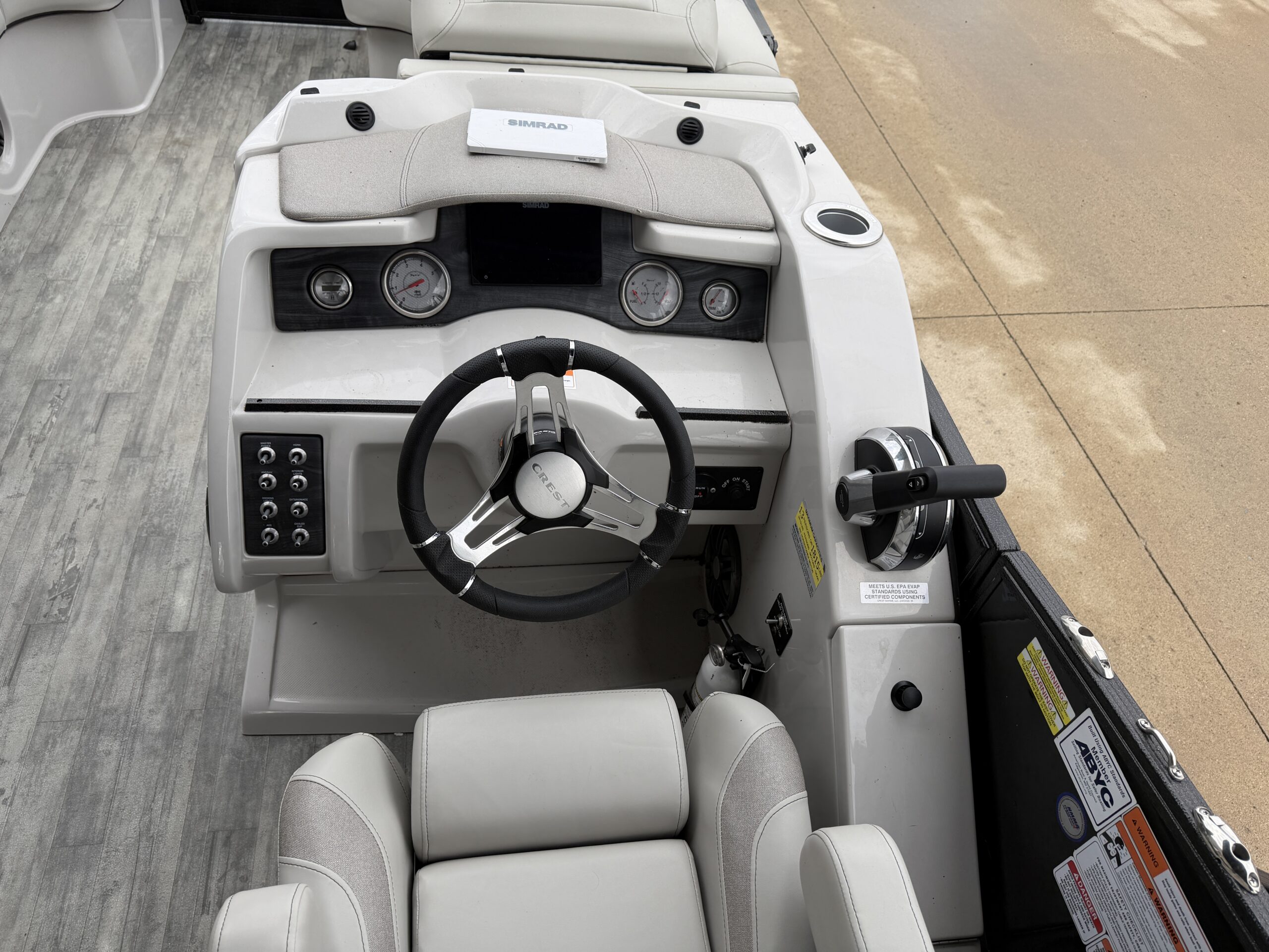 2023 Crest Caribbean 230 SLC Tri Toon 200hp Mercury Easy Cover