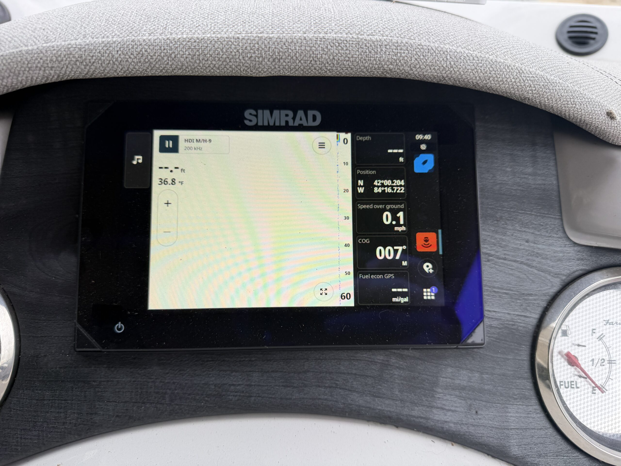 2023 Crest Caribbean 230 SLC Tri Toon 200hp Mercury Easy Cover