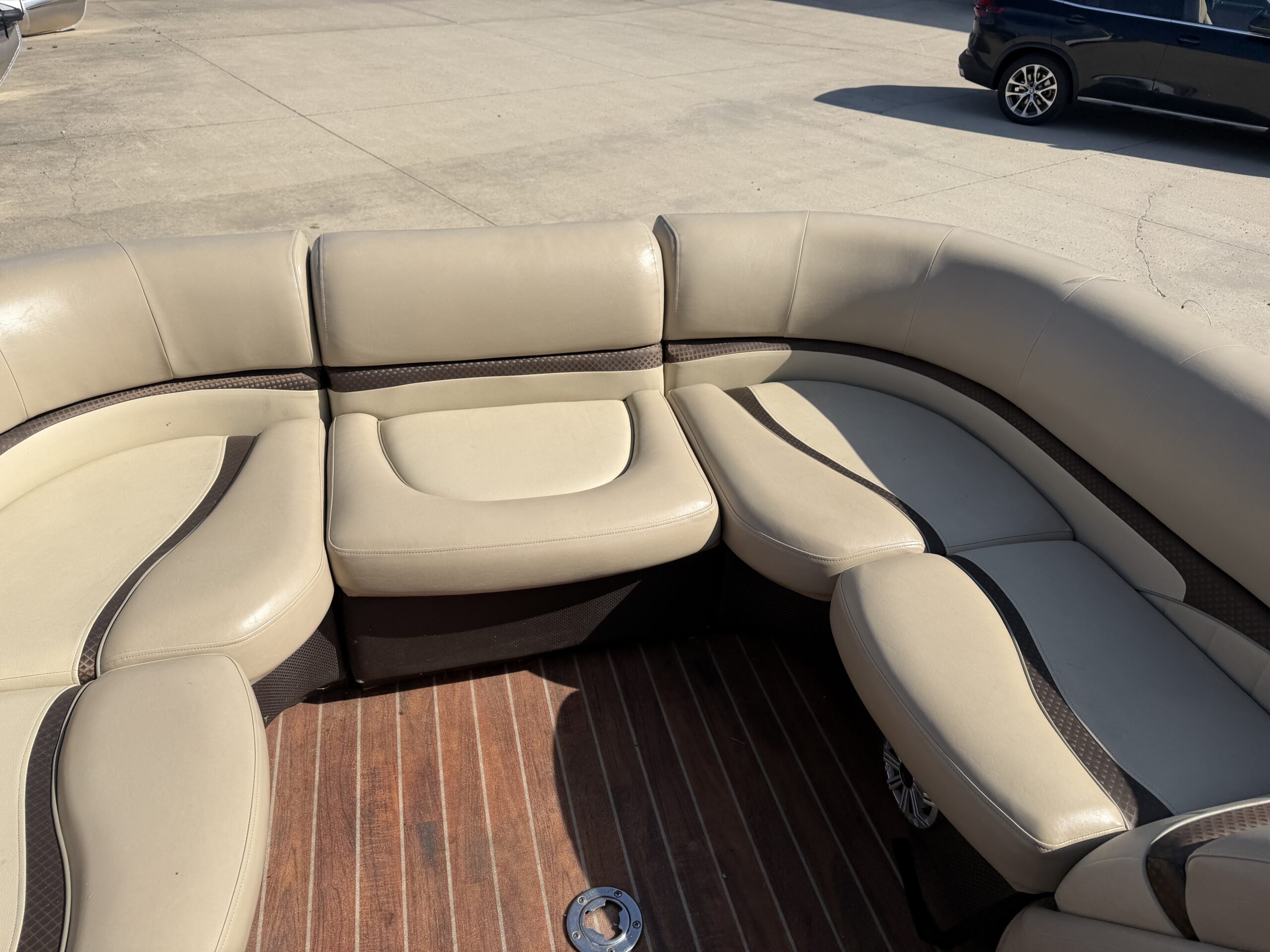 2015 Crest Classic 230 SLC 115hp Mercury Easy Cover and Sea Legs