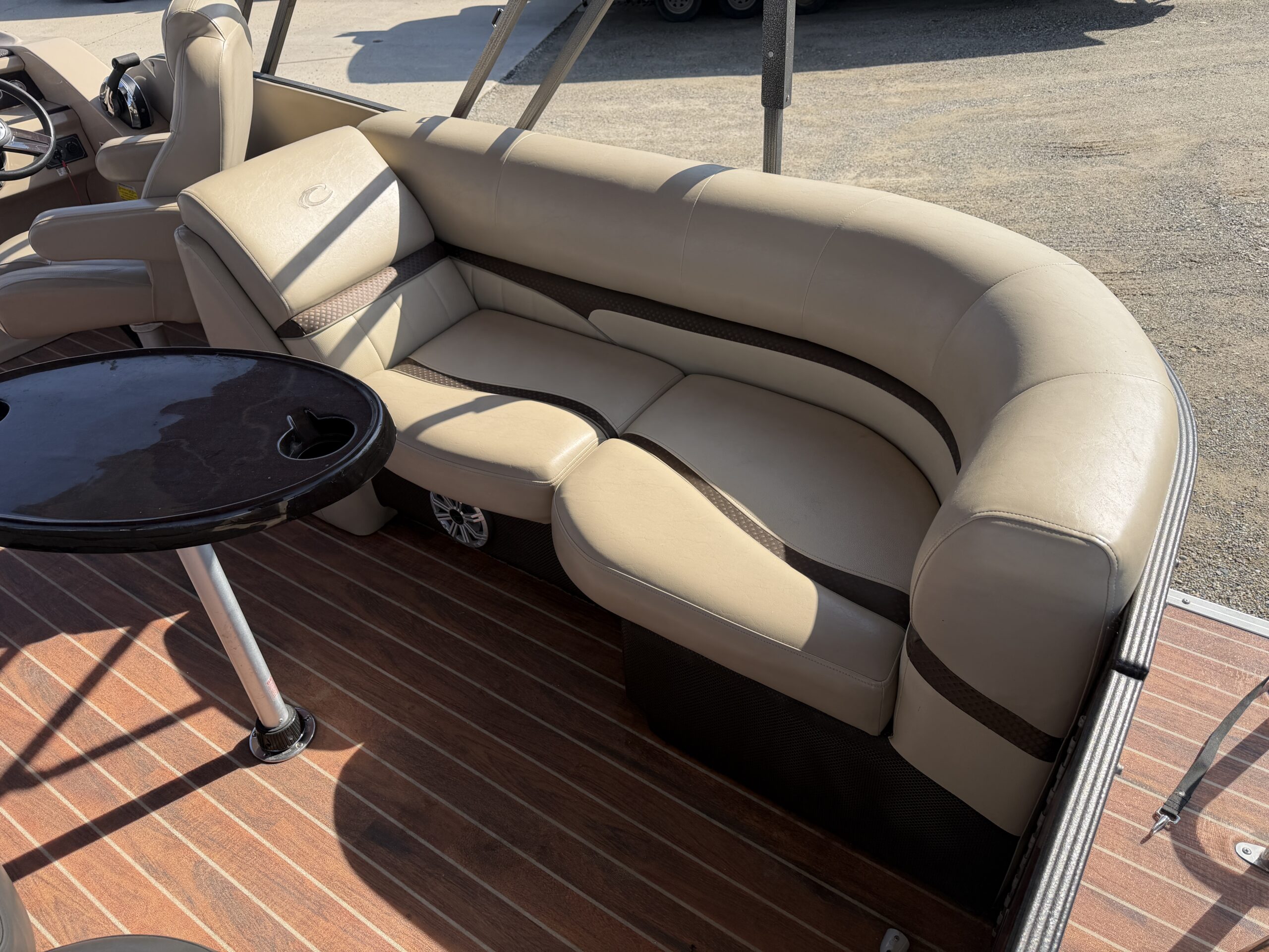 2015 Crest Classic 230 SLC 115hp Mercury Easy Cover and Sea Legs