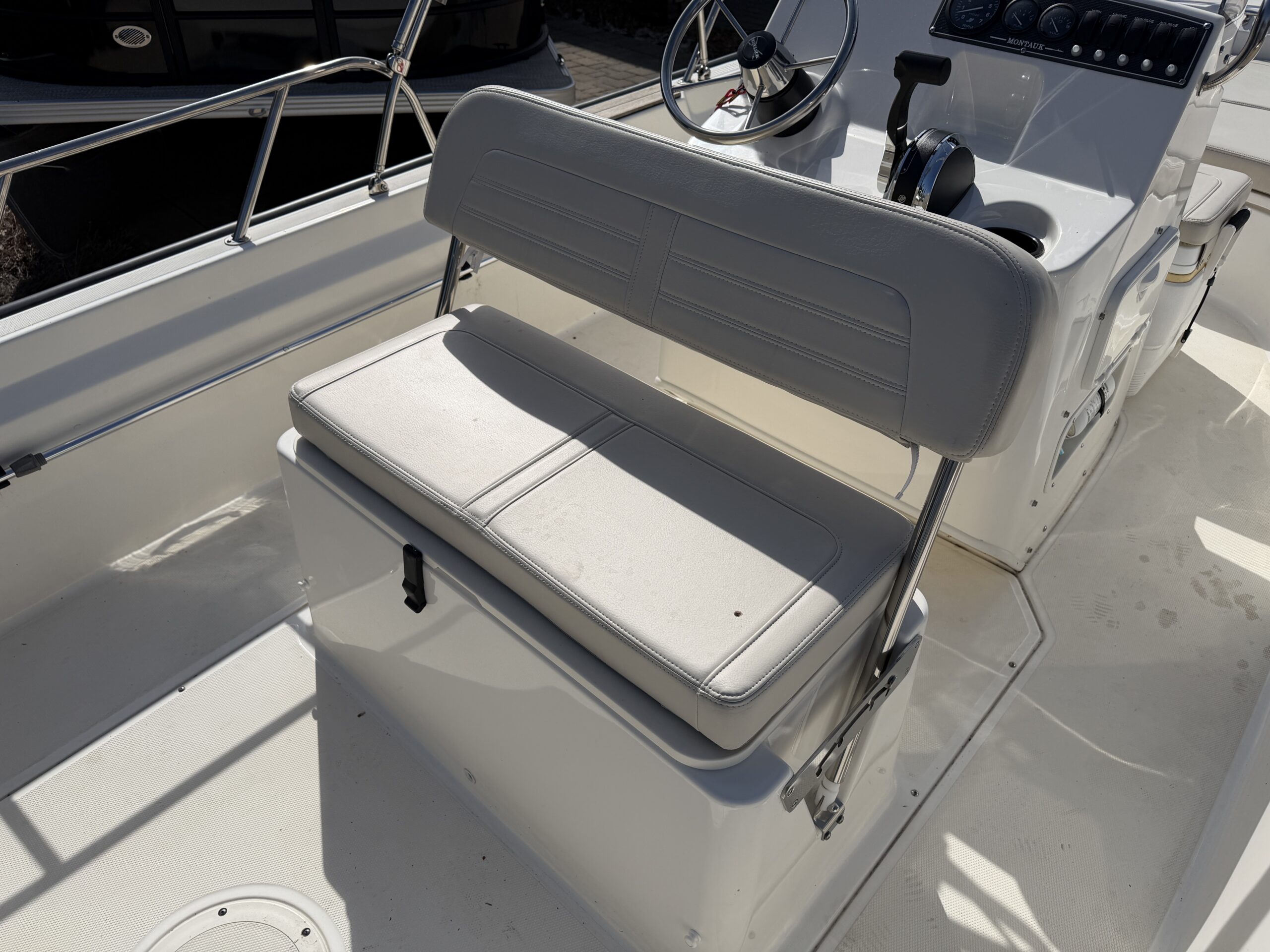 2020 Boston Whaler 170 Montauk Mercury 115hp
