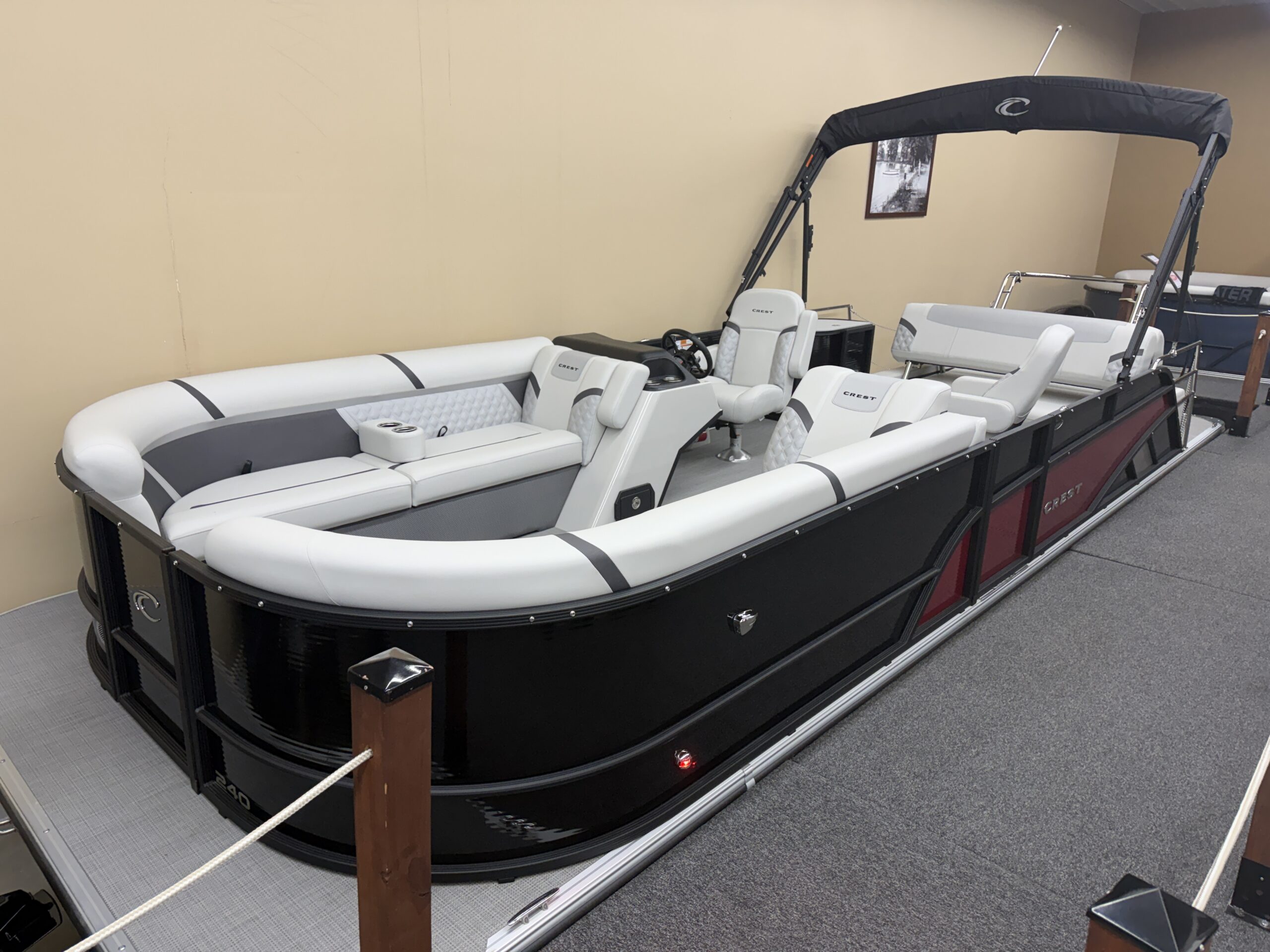 2025 Crest Classic 240 SLSC Mercury 115hp Command Thrust