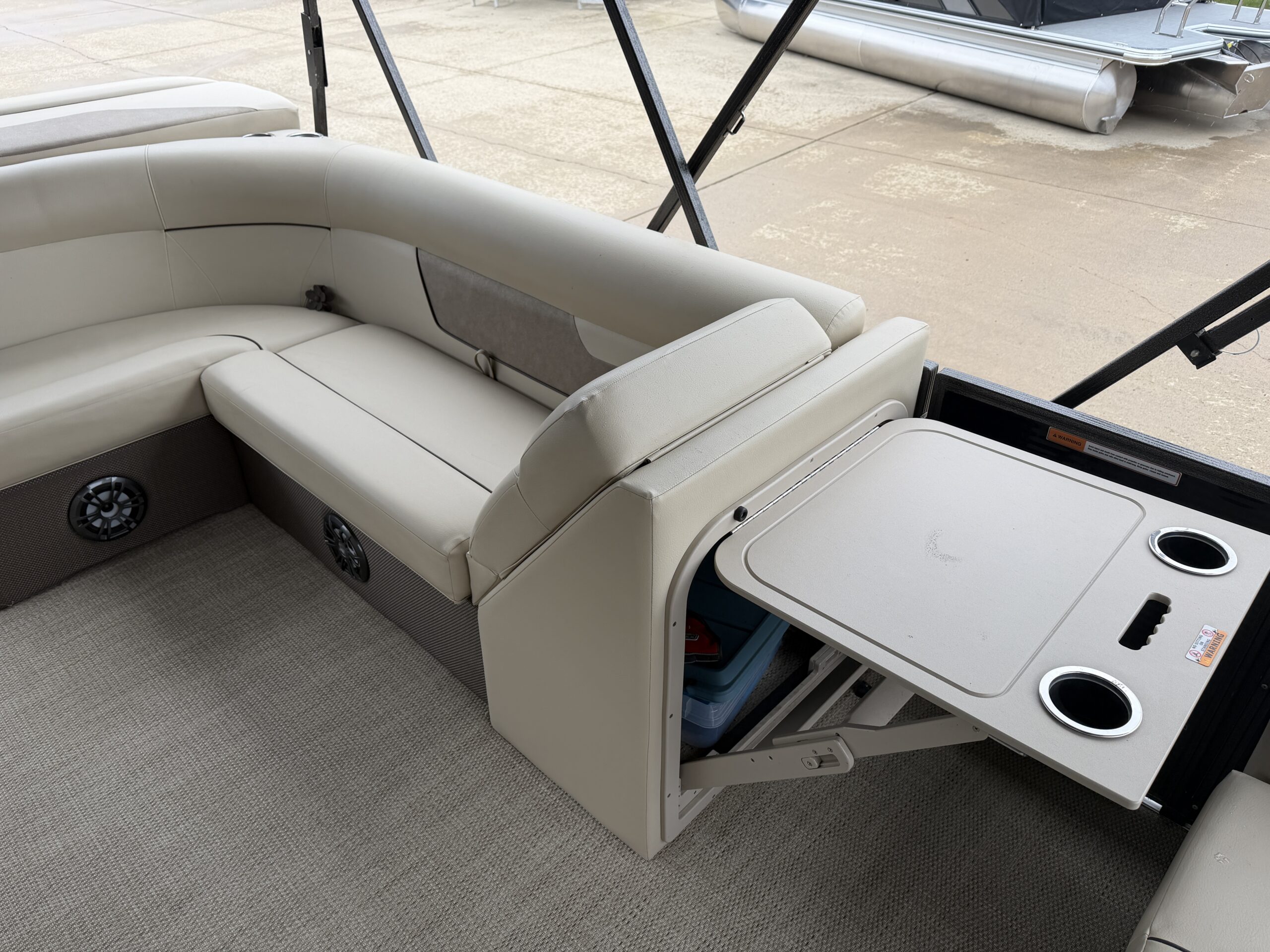 2021 Crest Classic LX 200 90hp Mercury CT Easy Cover