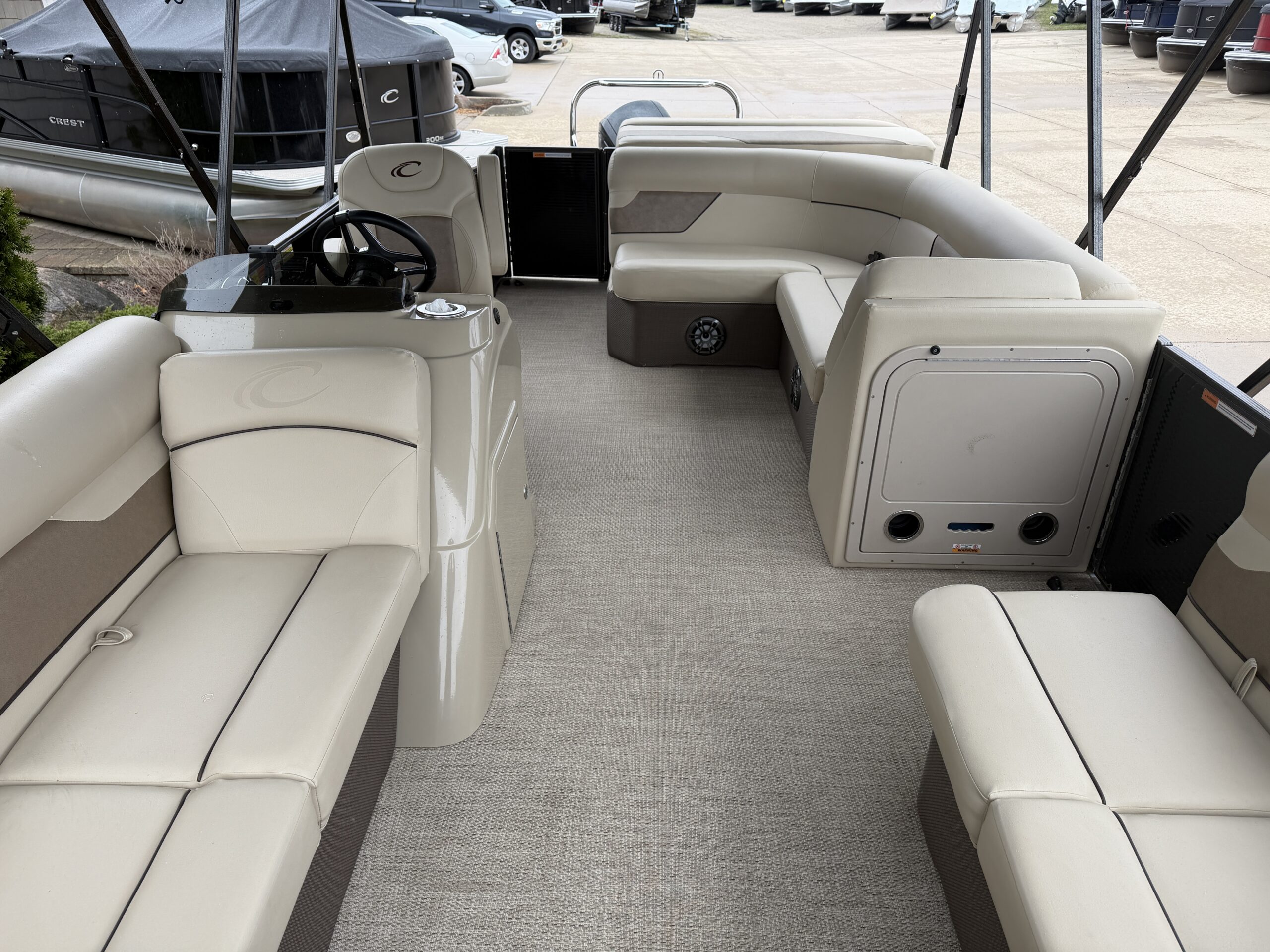 2021 Crest Classic LX 200 90hp Mercury CT Easy Cover