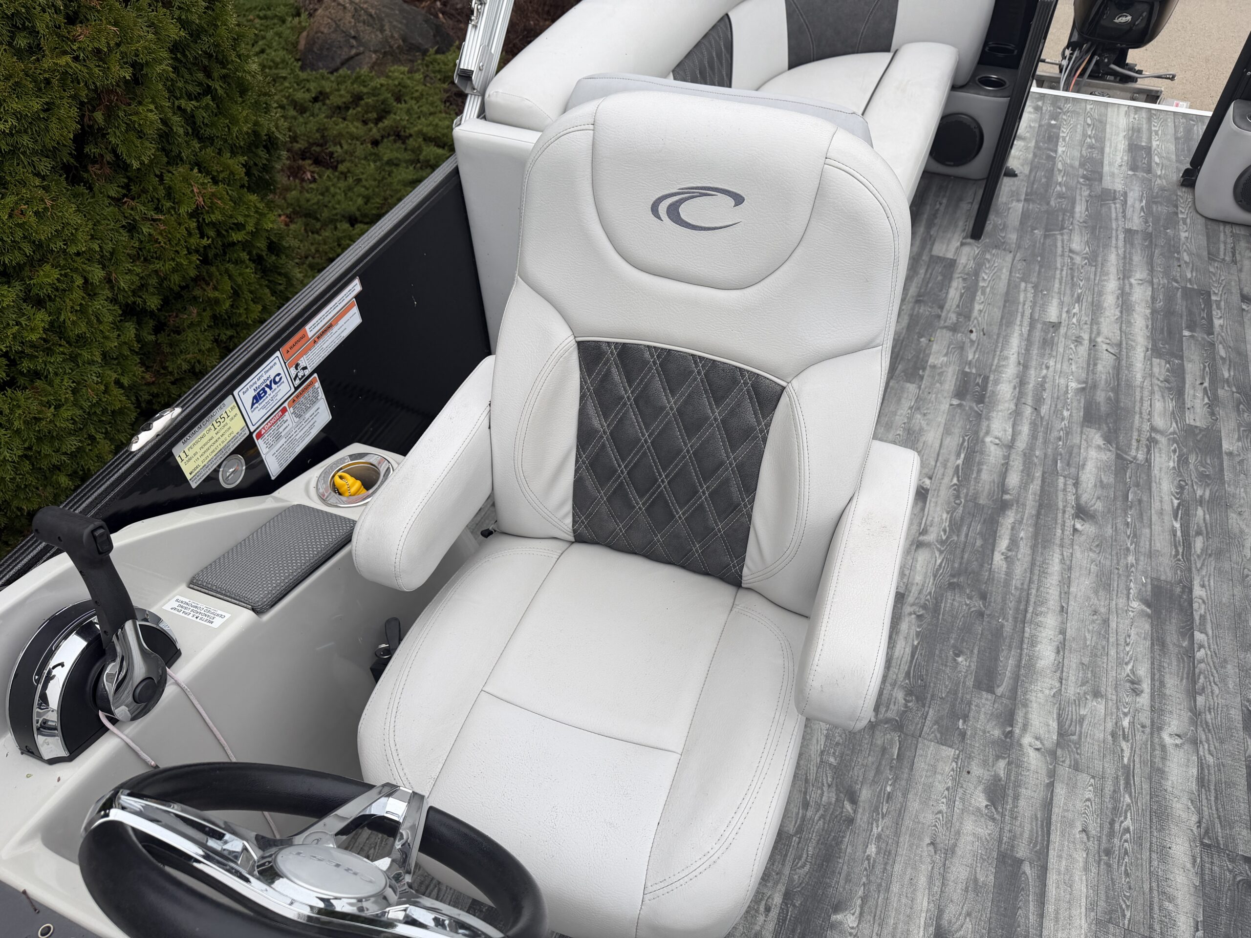 2019 Crest II 220 50hp Mercury  Sea Legs
