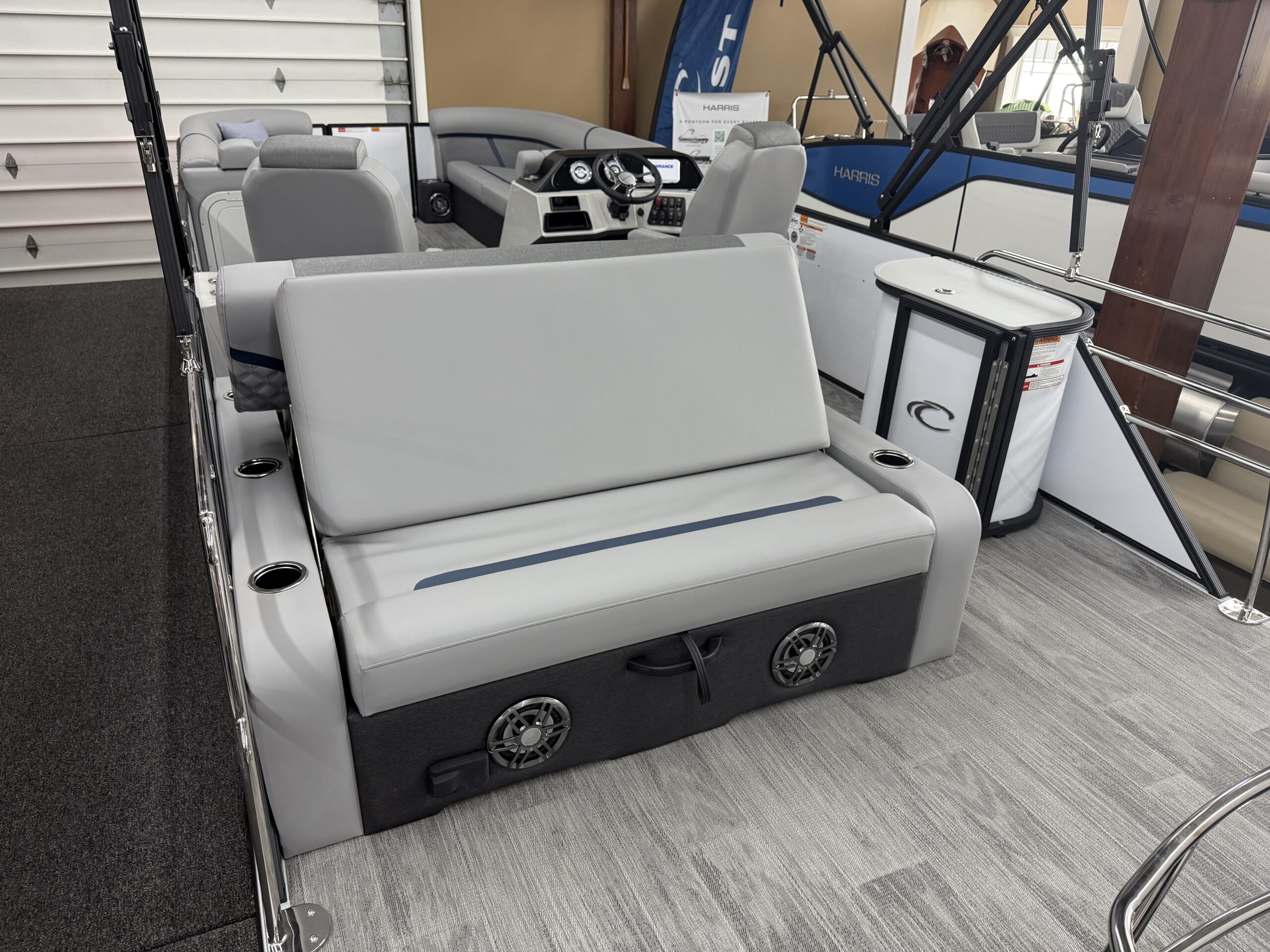 2026 Crest Conquest 250 SLSC Tri Toon 250hp Mercury