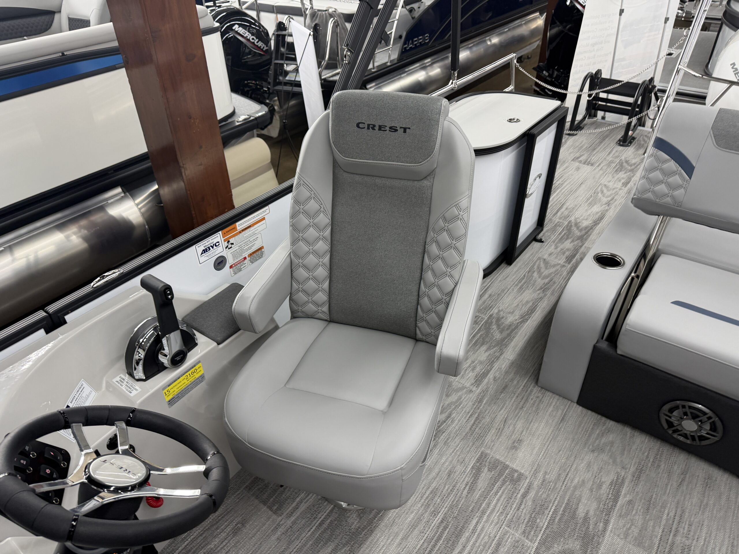 2026 Crest Conquest 250 SLSC Tri Toon 250hp Mercury