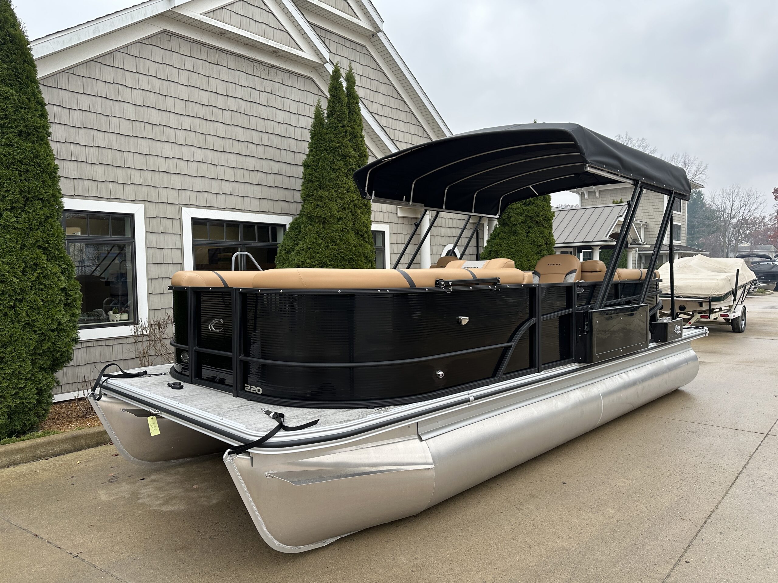 2025 Crest Classic 220 SLC Mercury 115hp  Easy Cover