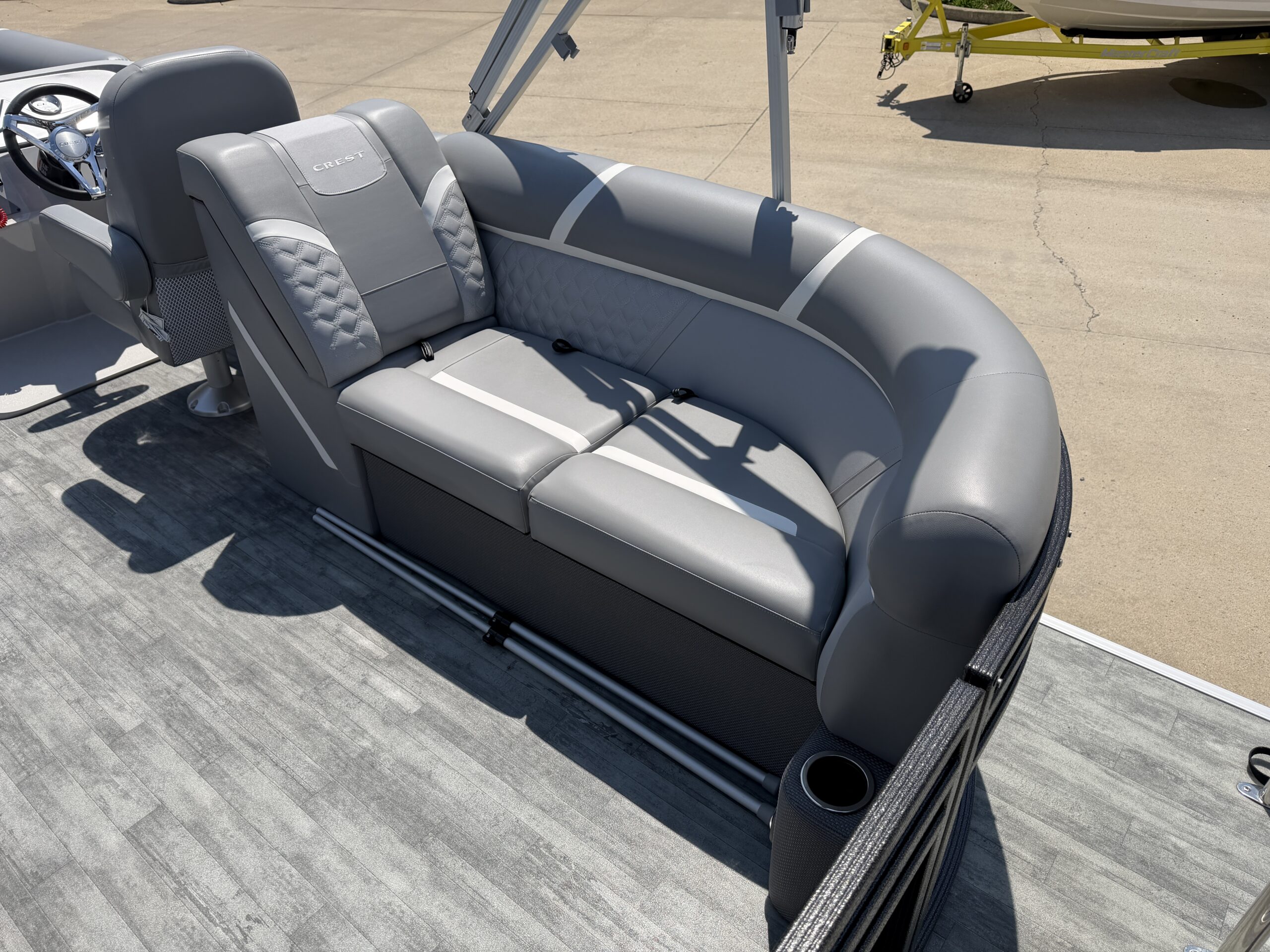 2023 Crest Classic DLX 240 SLC Tri Toon  Honda 250hp