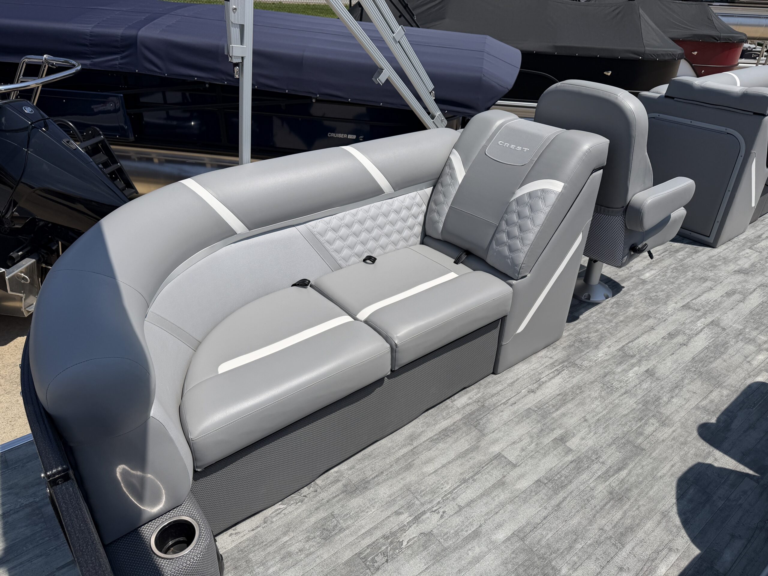 2023 Crest Classic DLX 240 SLC Tri Toon  Honda 250hp