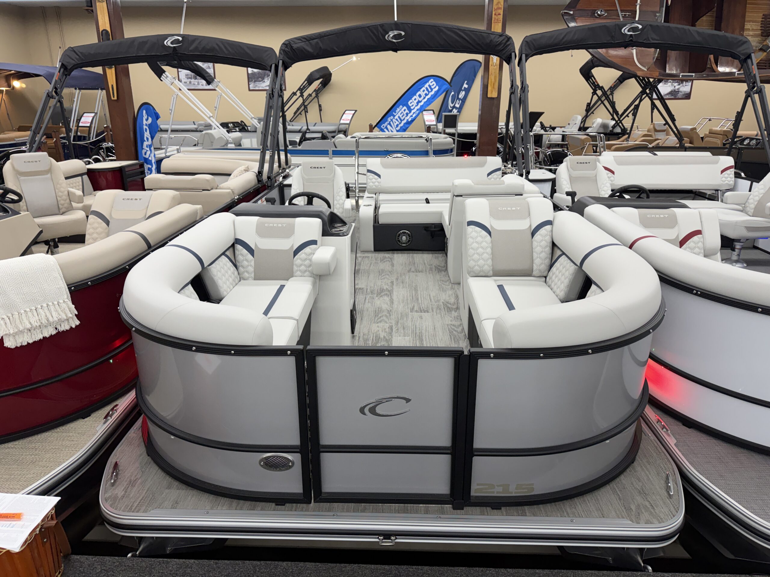 2026 Crest Conquest 215 SLS  Mercury 115hp Pro Xs