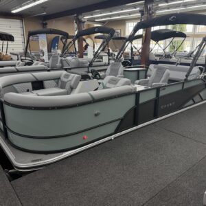 2026 Crest Conquest 215 SLSC Mercury 90hp Command Thrust