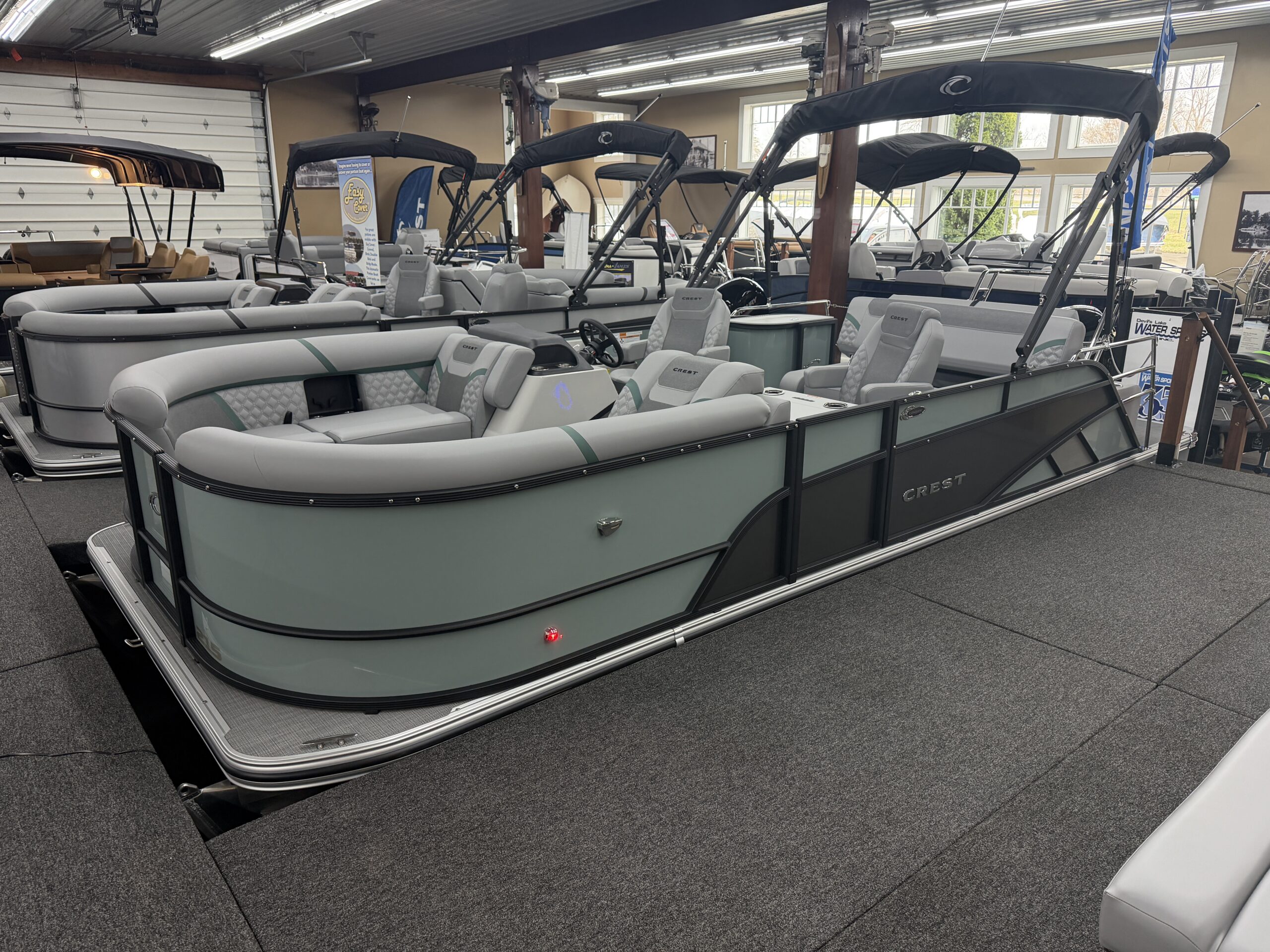 2026 Crest Conquest 215 SLSC Mercury 90hp Command Thrust