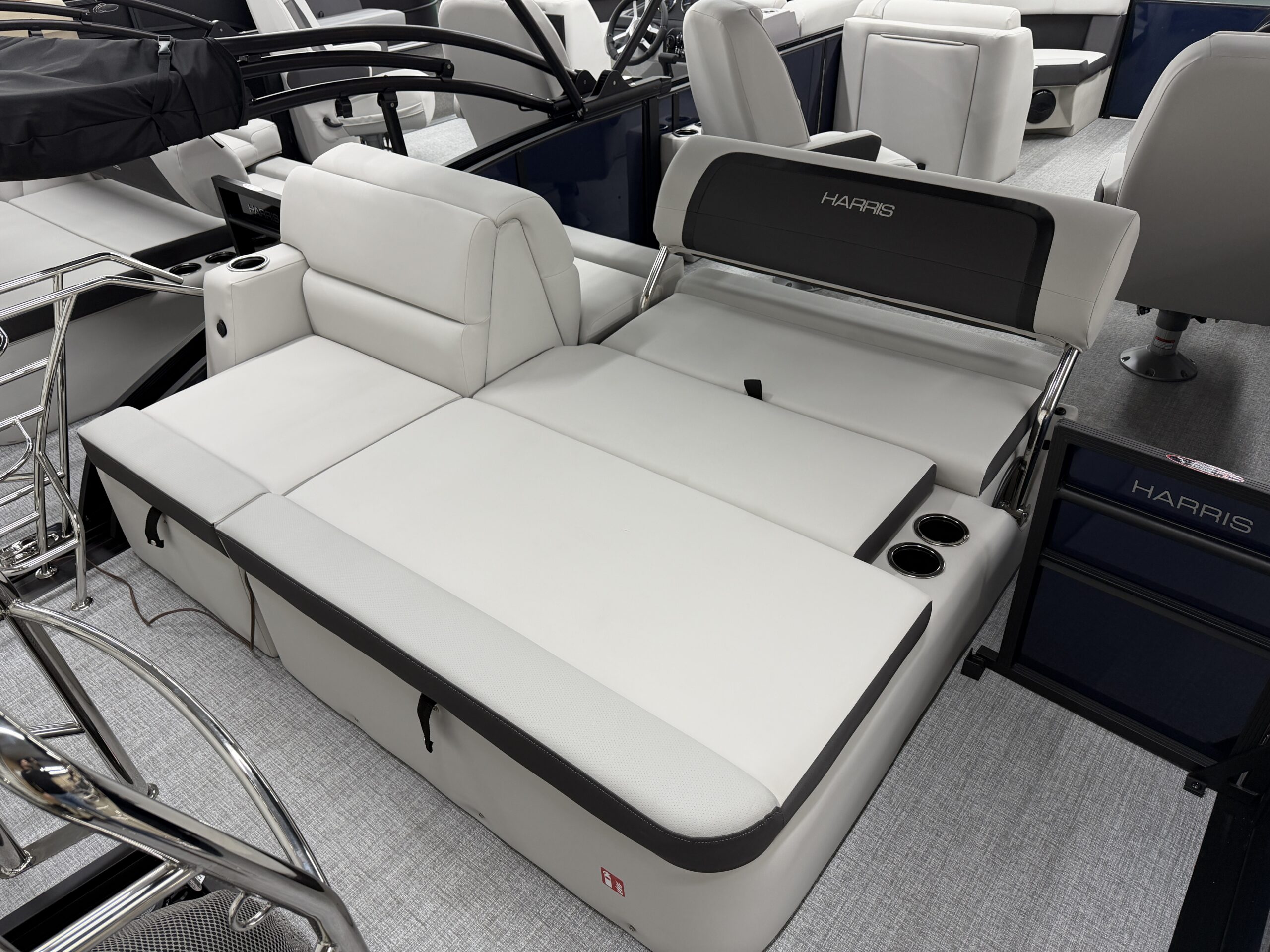 2026 Harris Cruiser 210 SLDH Tri Toon 150hp Mercury