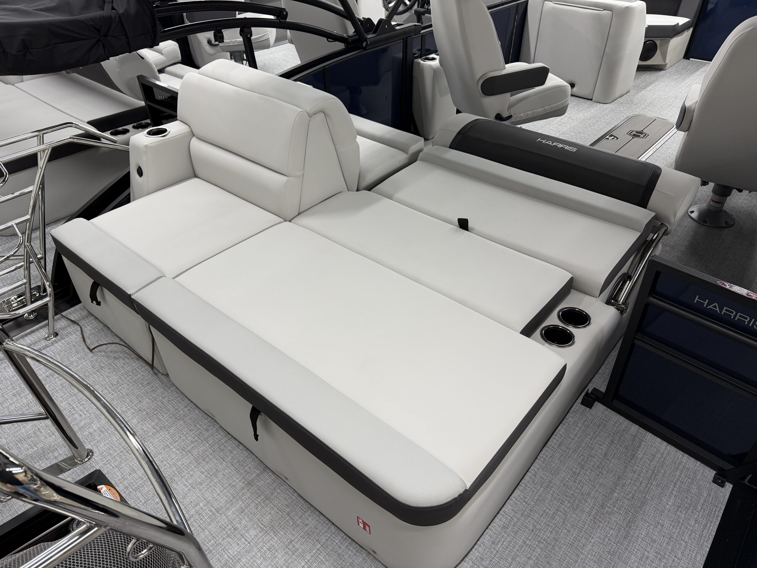 2026 Harris Cruiser 210 SLDH Tri Toon 150hp Mercury