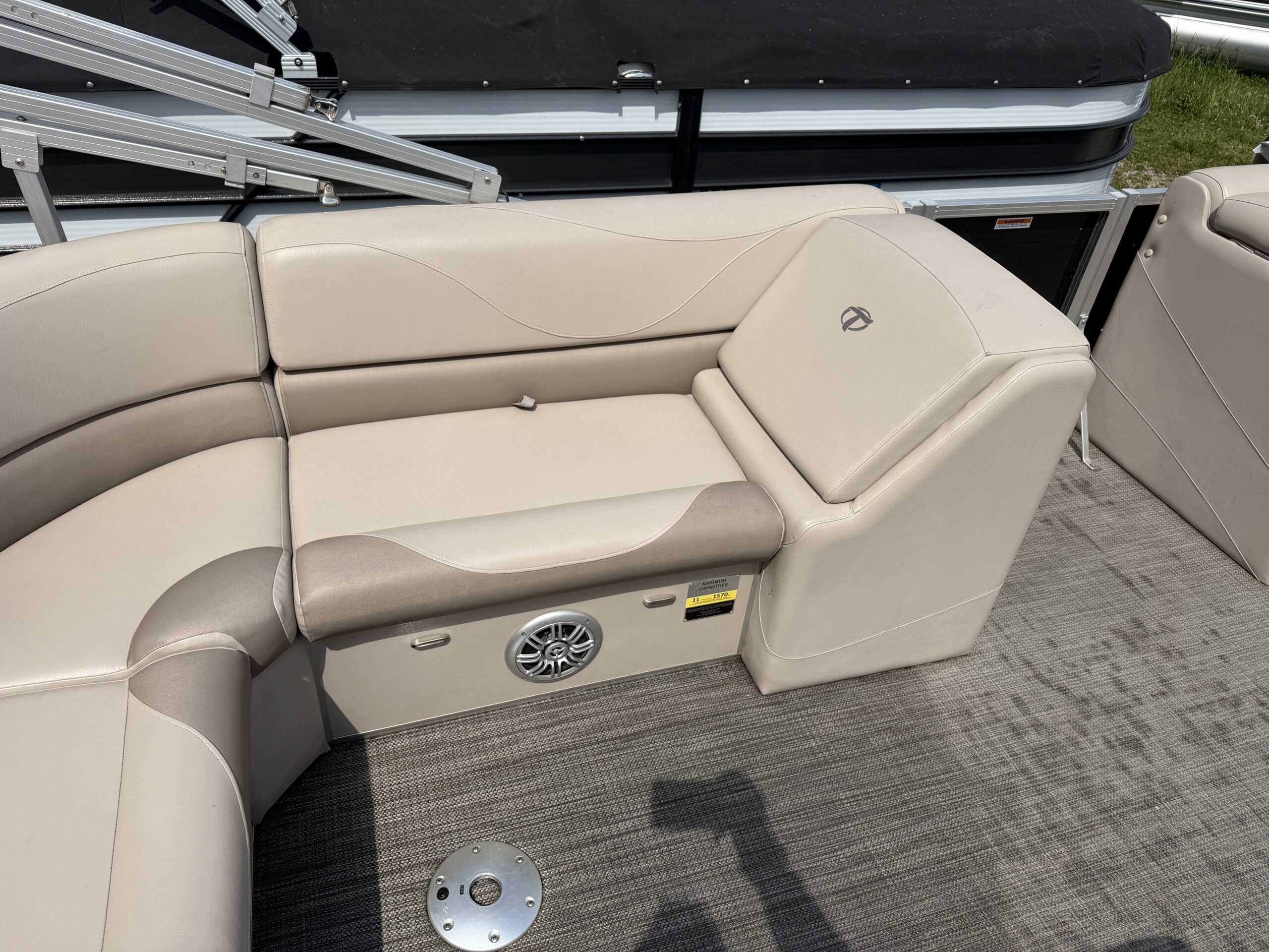 2015 Tahoe LTZ2485 90hp Mercury Sea Legs