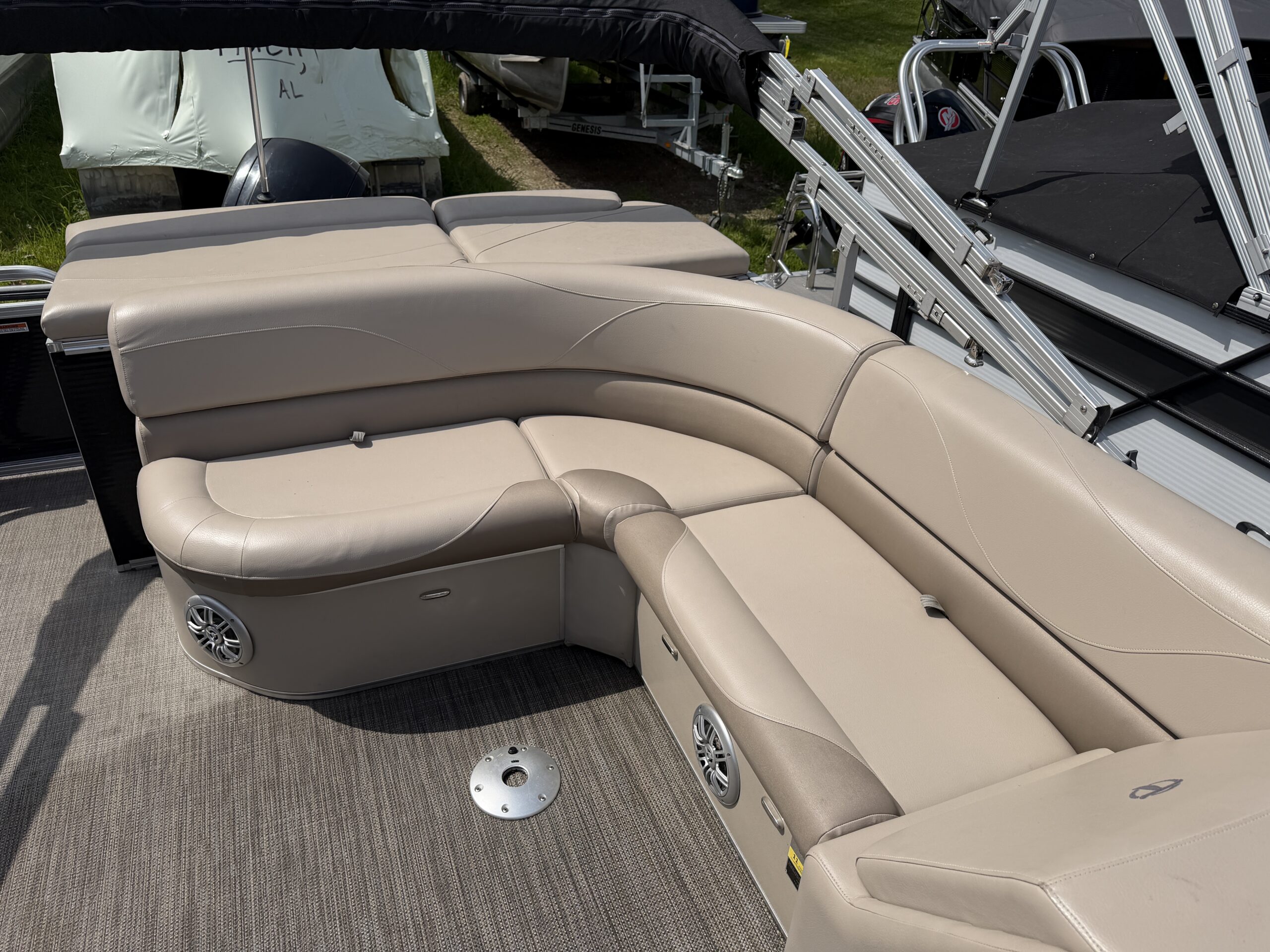 2015 Tahoe LTZ2485 90hp Mercury Sea Legs